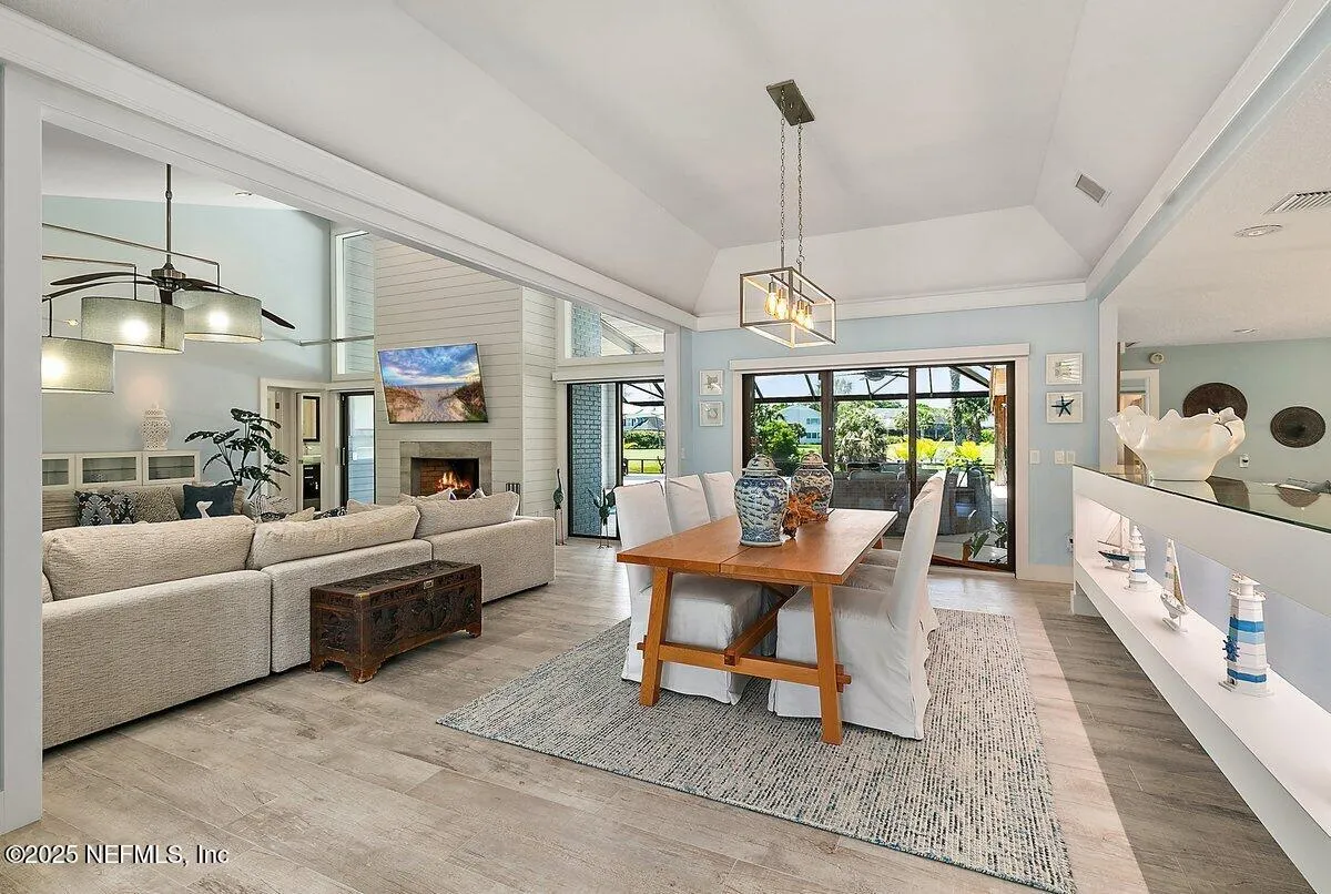 Ponte Vedra Beach, Florida, 32082, United States, 4 Bedrooms Bedrooms, ,4 BathroomsBathrooms,Residential,Active,1998095