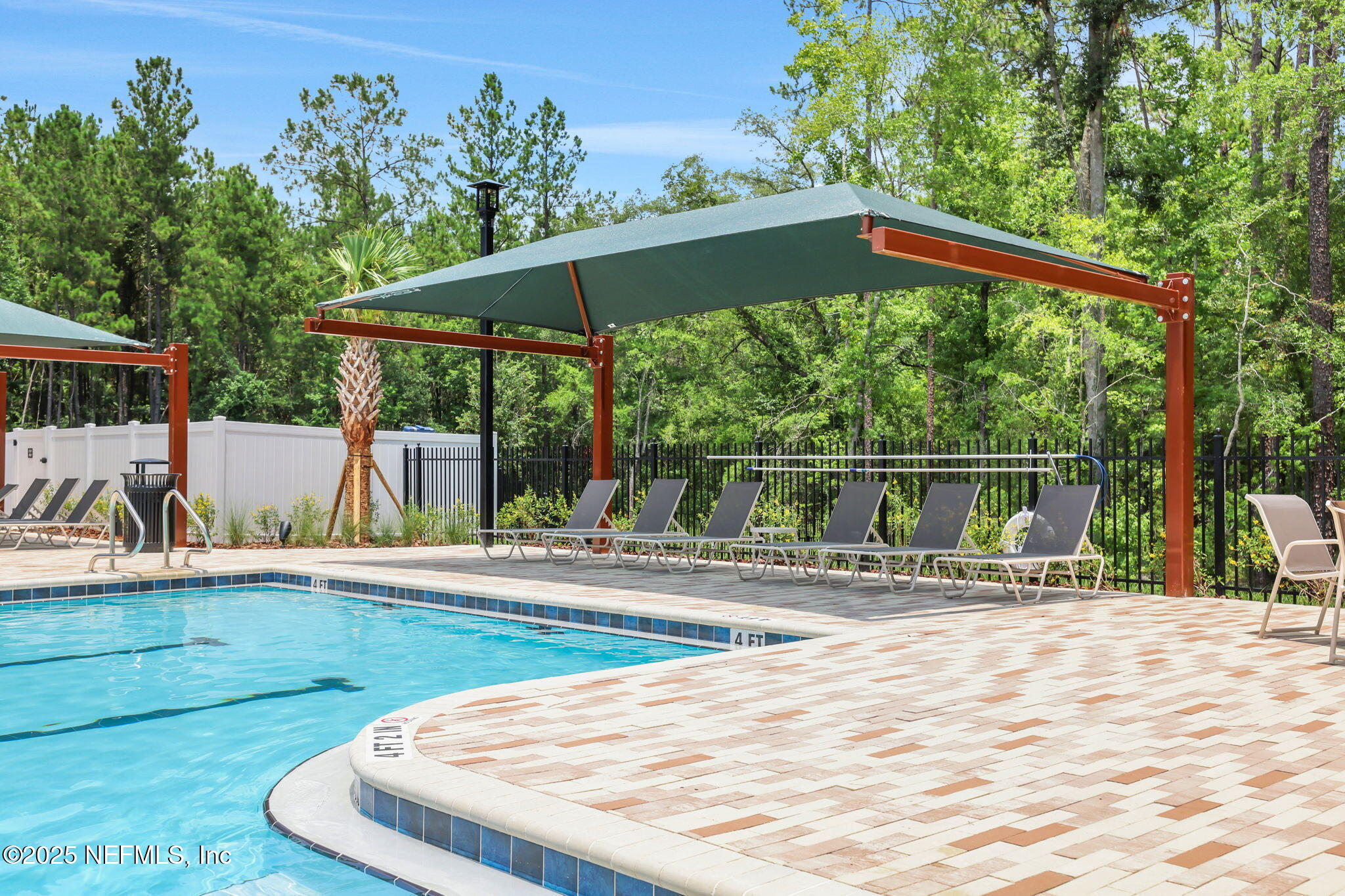 2475 JENNINGS FARM Drive