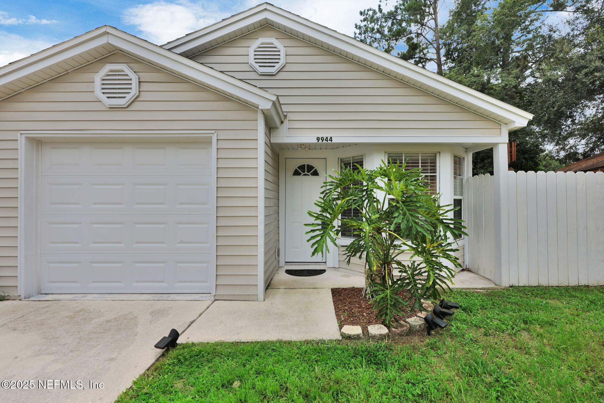 9944 SOMERSET GROVE Lane