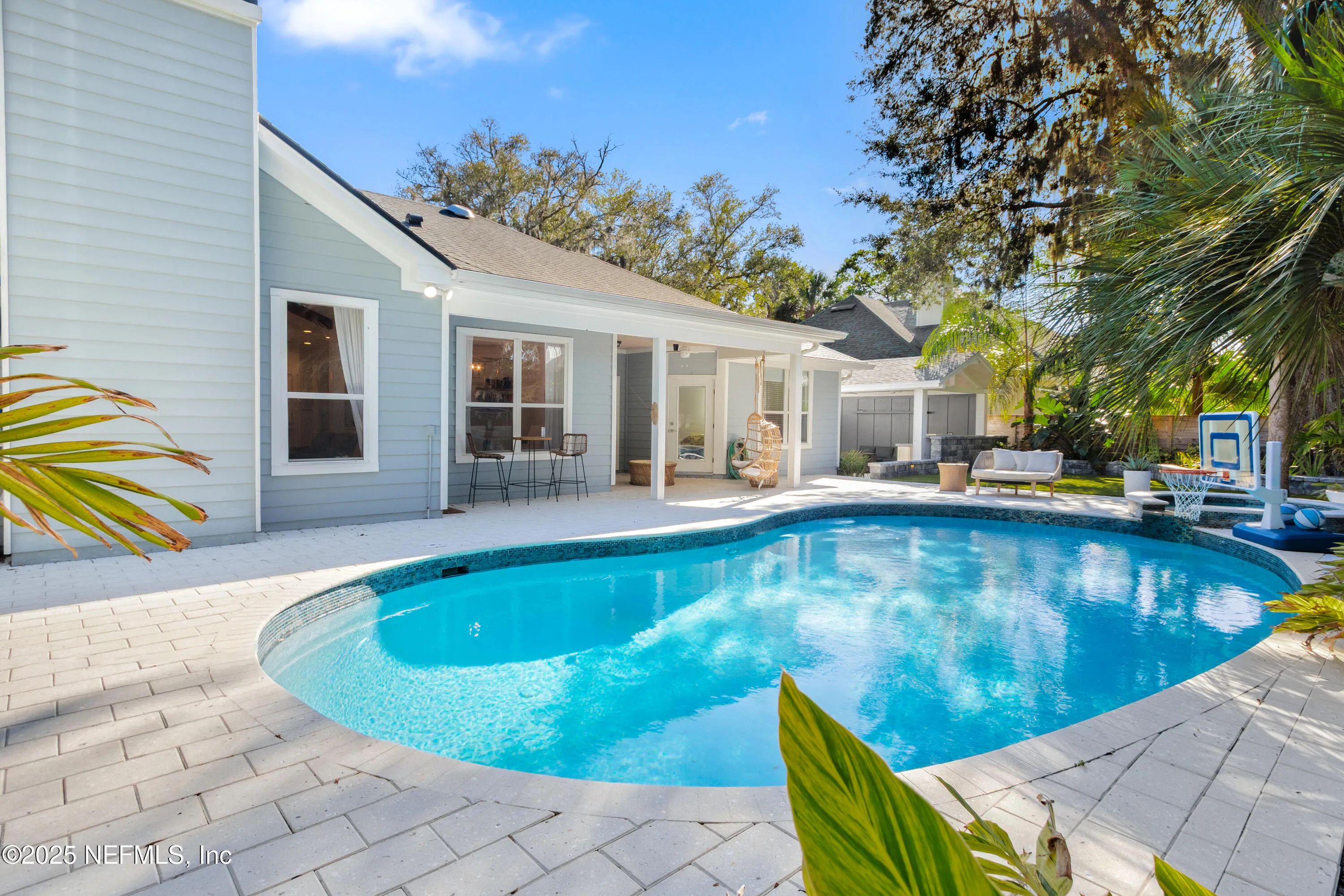 Jacksonville Beach, Florida 32250, United States, 4 Bedrooms Bedrooms, ,2 BathroomsBathrooms,Residential,Pending,94501