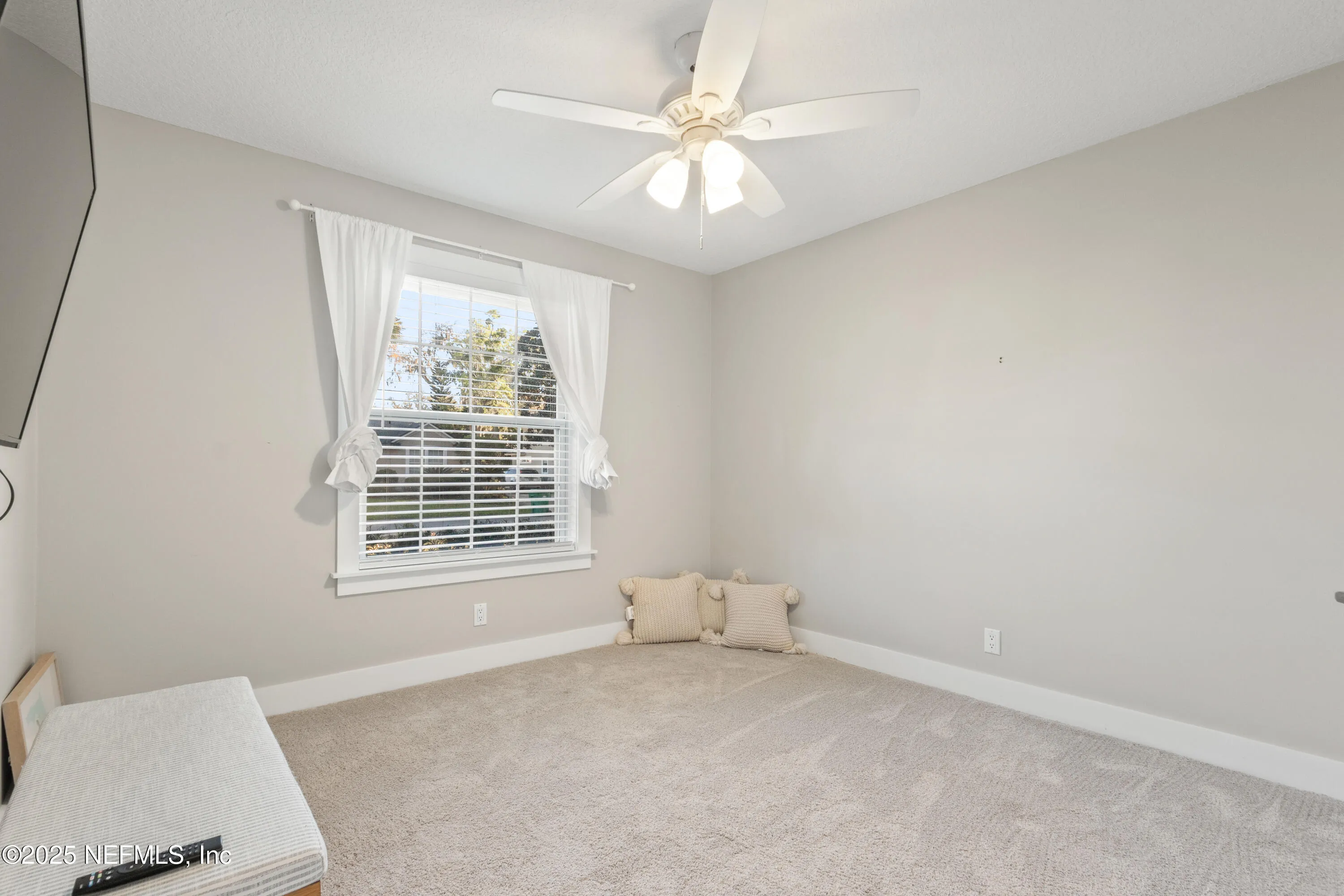 Jacksonville Beach, Florida 32250, United States, 4 Bedrooms Bedrooms, ,2 BathroomsBathrooms,Residential,Pending,94501