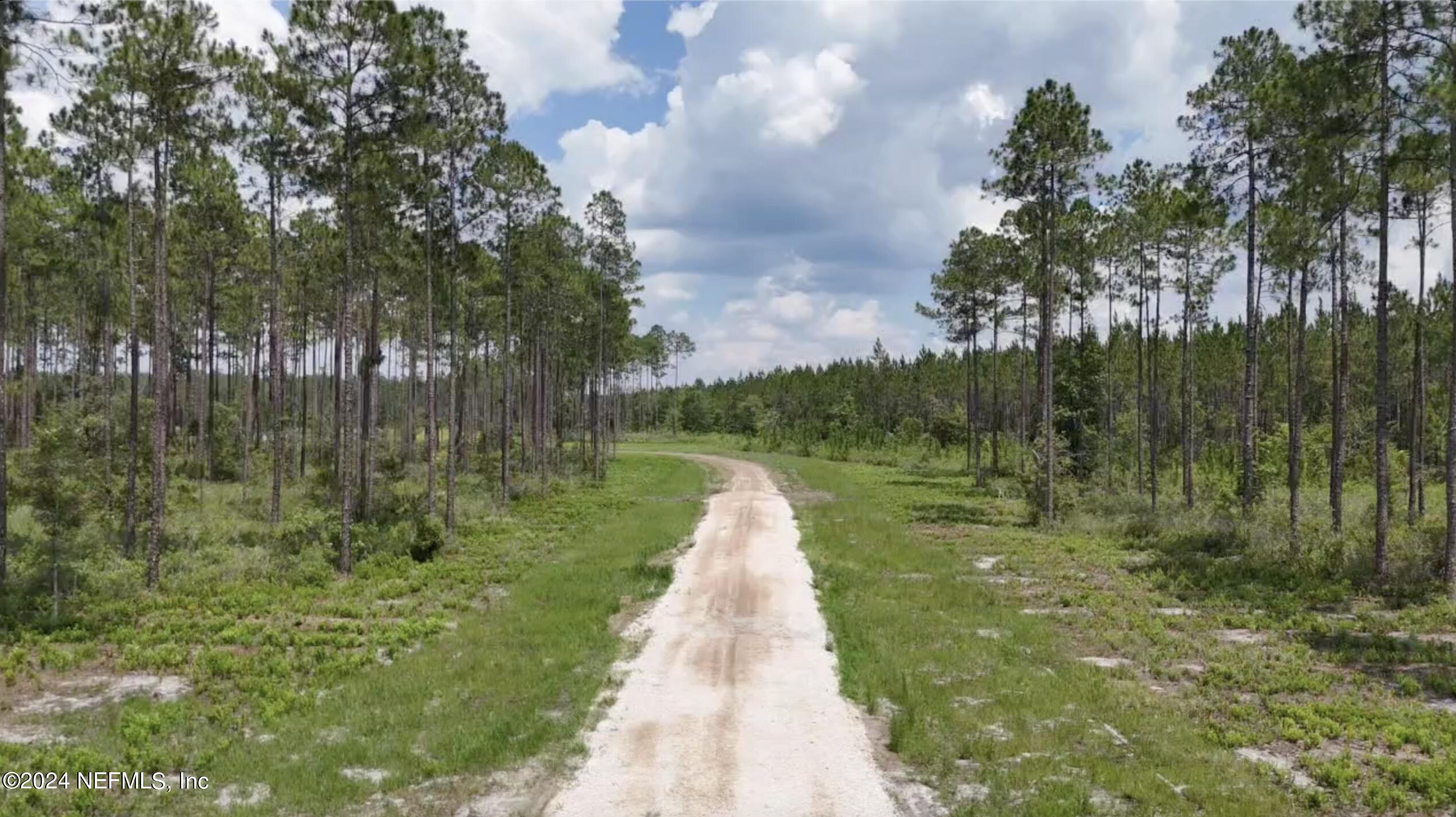 LOT 5 NE US HWY 301
