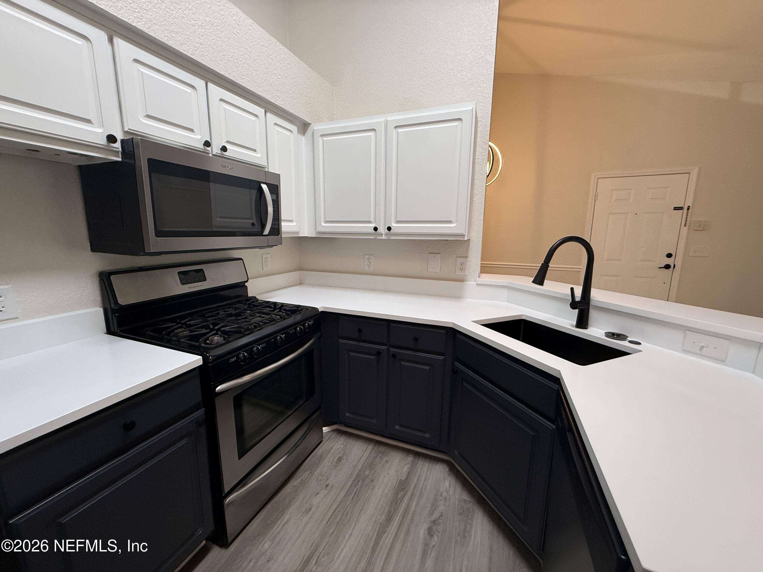 13810 SUTTON PARK Drive N 1220