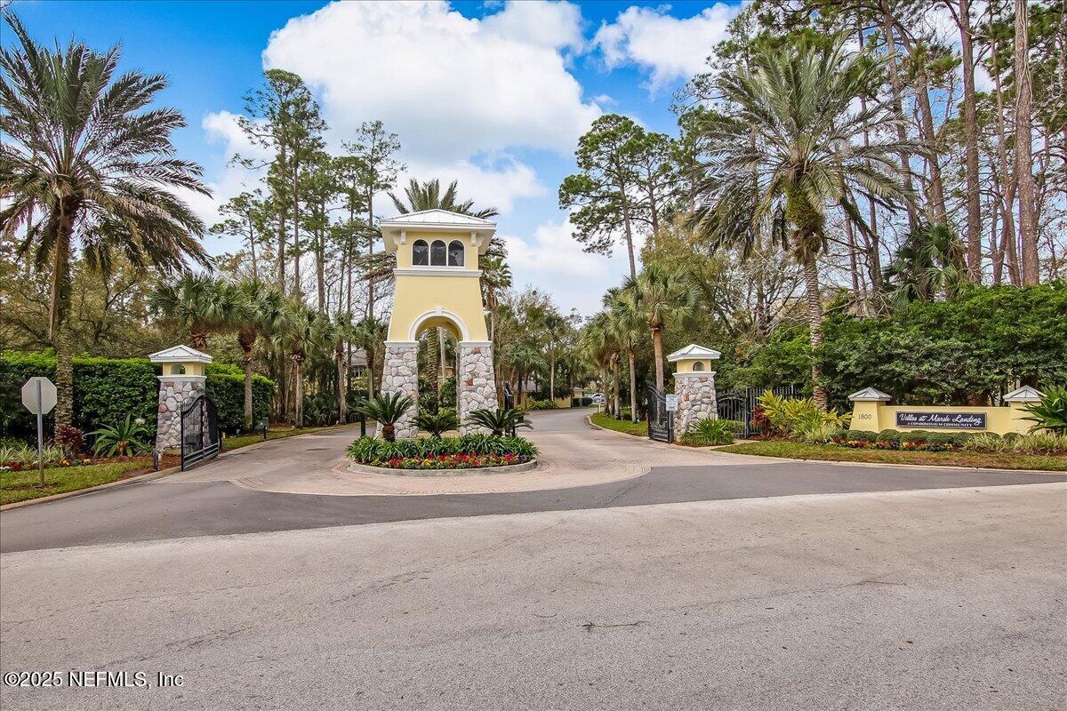 1800 THE GREENS Way 1908