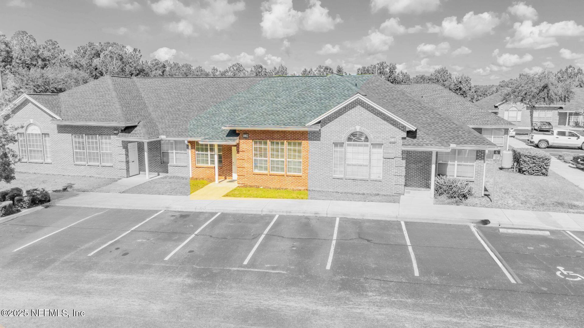 11555 CENTRAL Parkway 1002