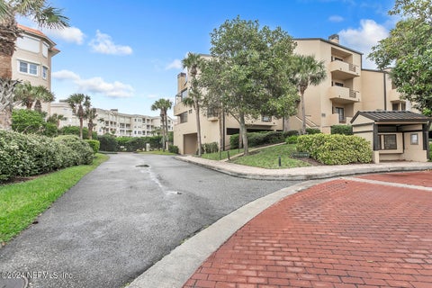 Photo of 823 SPINNAKERS REACH Drive, Ponte Vedra Beach, FL 32082 (MLS # 2161309)