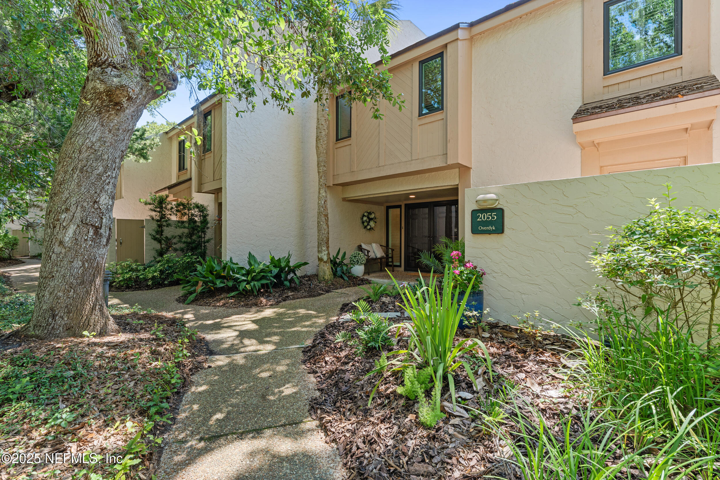 2055 BEACH WOOD Road