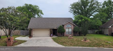 Photo of 2428 STONEBRIDGE Drive, Orange Park, FL 32065 (MLS # 2144067)