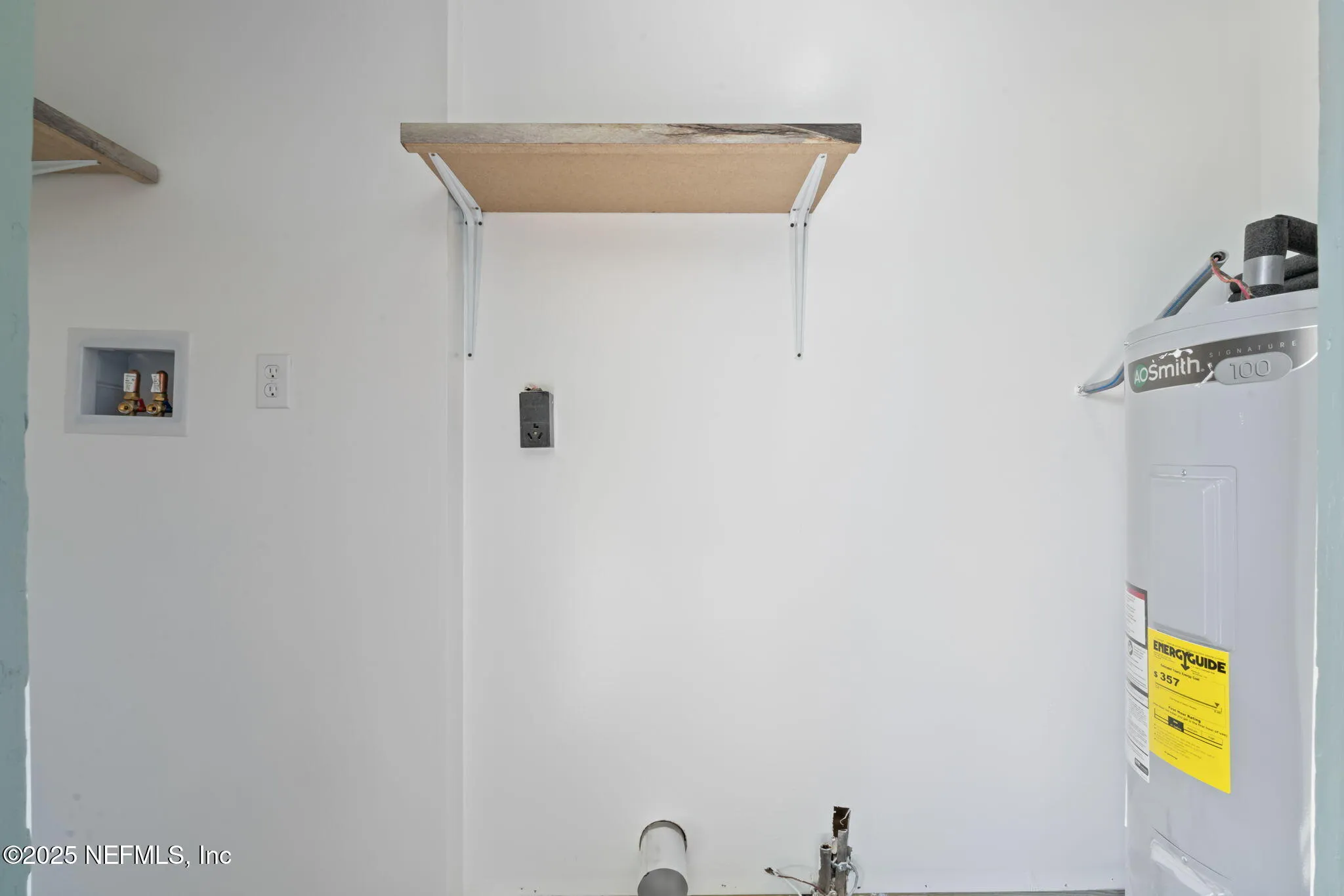 Jacksonville, Florida 32208, United States, 3 Bedrooms Bedrooms, ,1 BathroomBathrooms,Residential,Active,113904