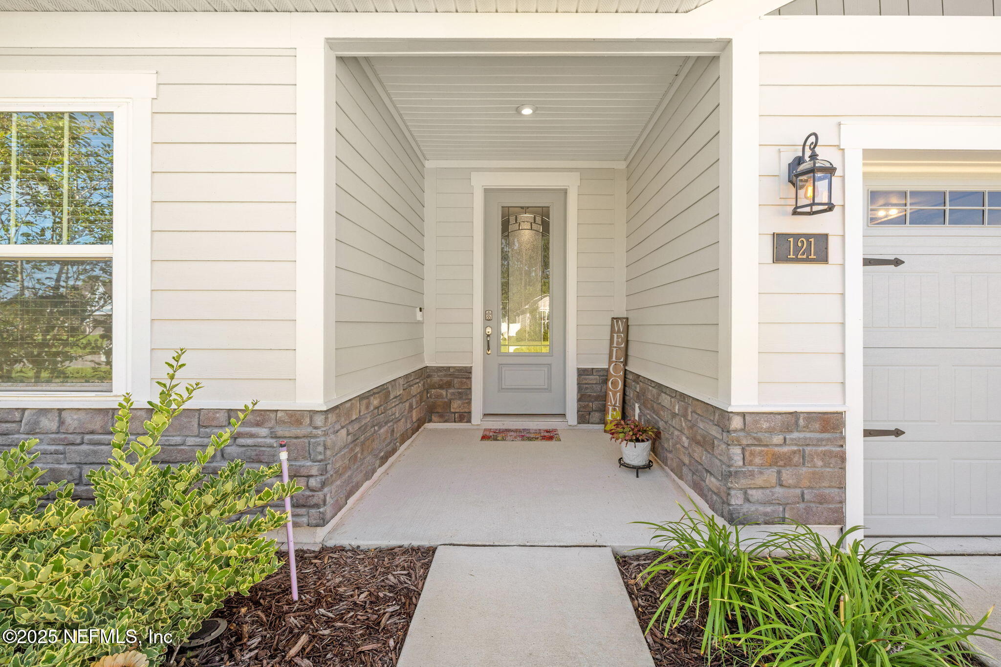121 WILLOW CREEK Court