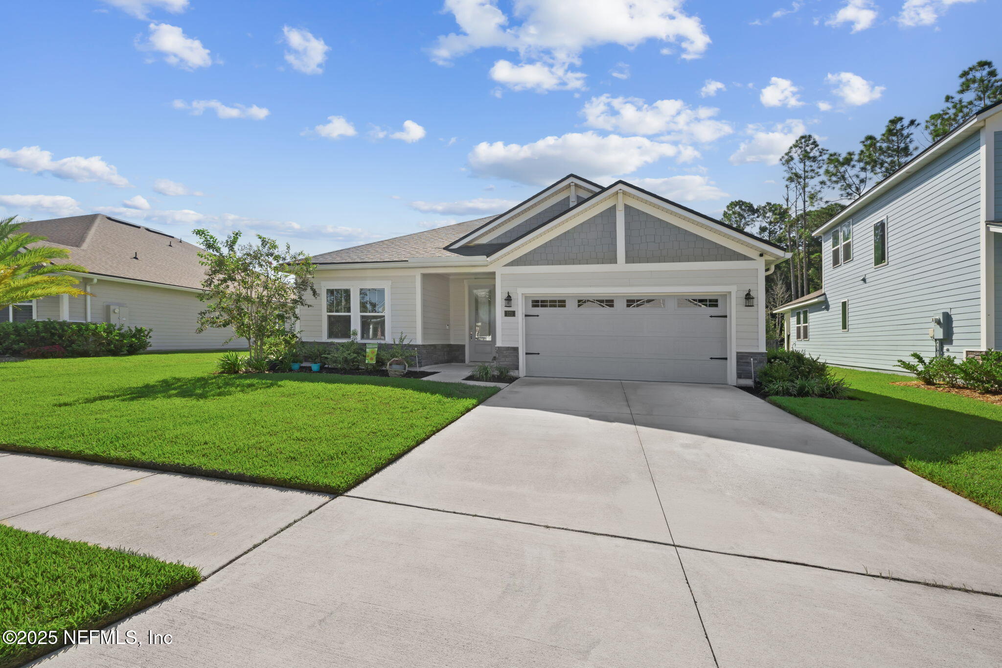121 WILLOW CREEK Court