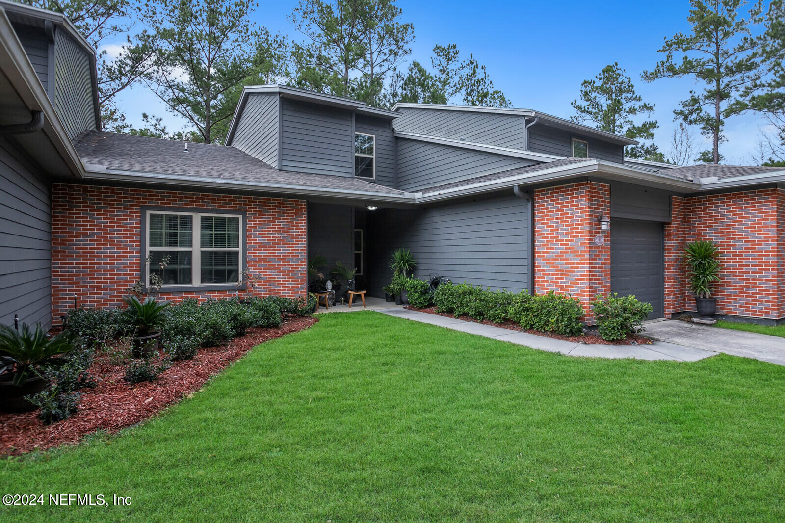 Middleburg, FL home for sale located at 4190 QUIET CREEK Loop, Middleburg, FL 32068