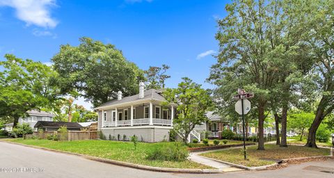 Photo of 3691 OAK Street, Jacksonville, FL 32205 (MLS # 2144147)