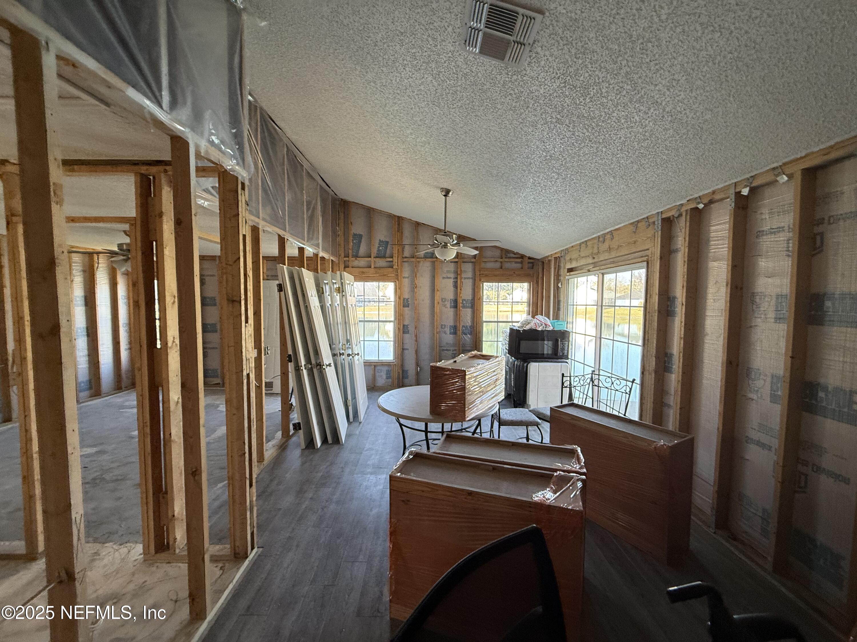 8114 COATBRIDGE Lane E