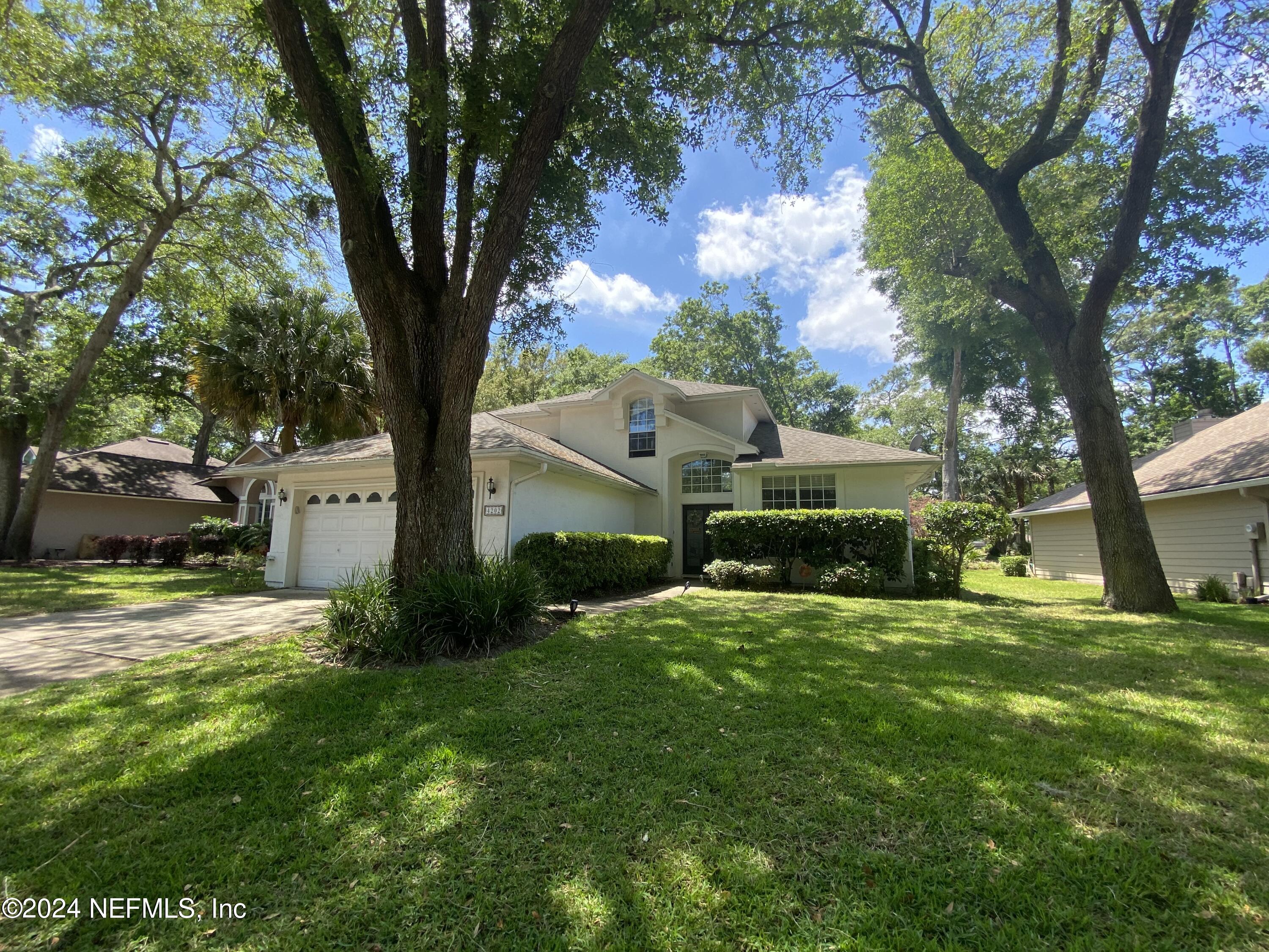 Jacksonville, FL home for sale located at 4202 Richmond Park Drive E, Jacksonville, FL 32224