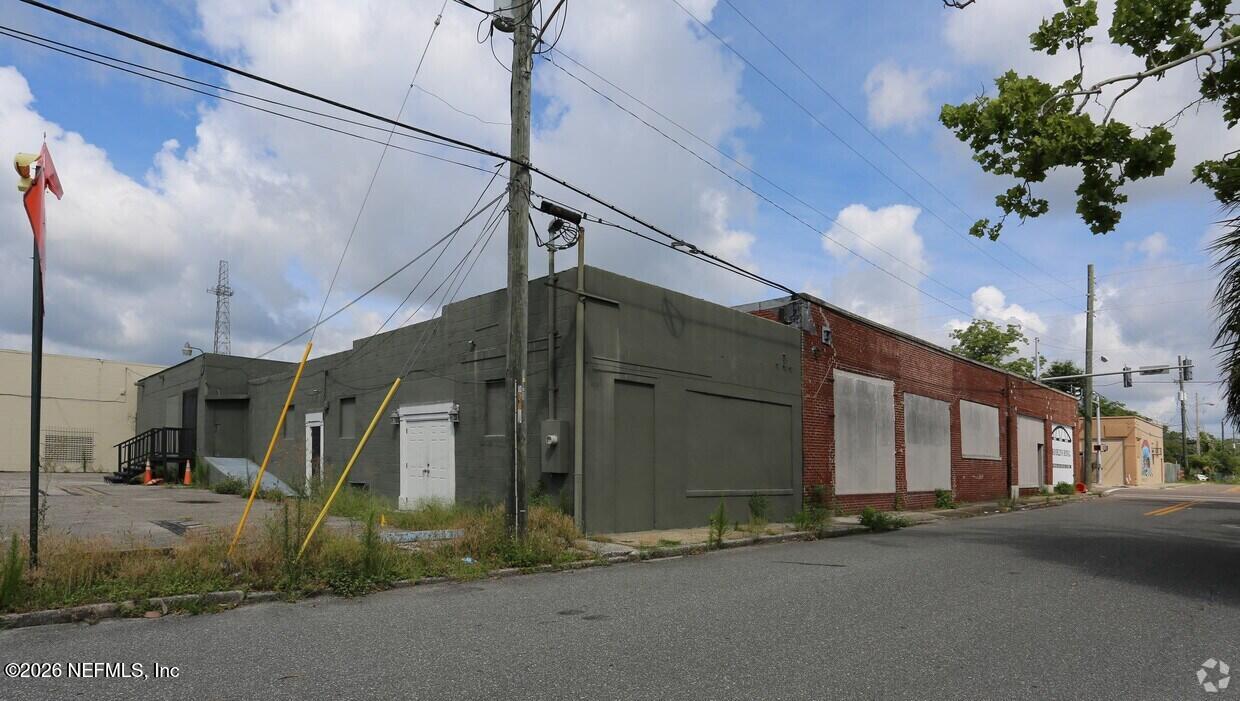 365 PARK ST. Street