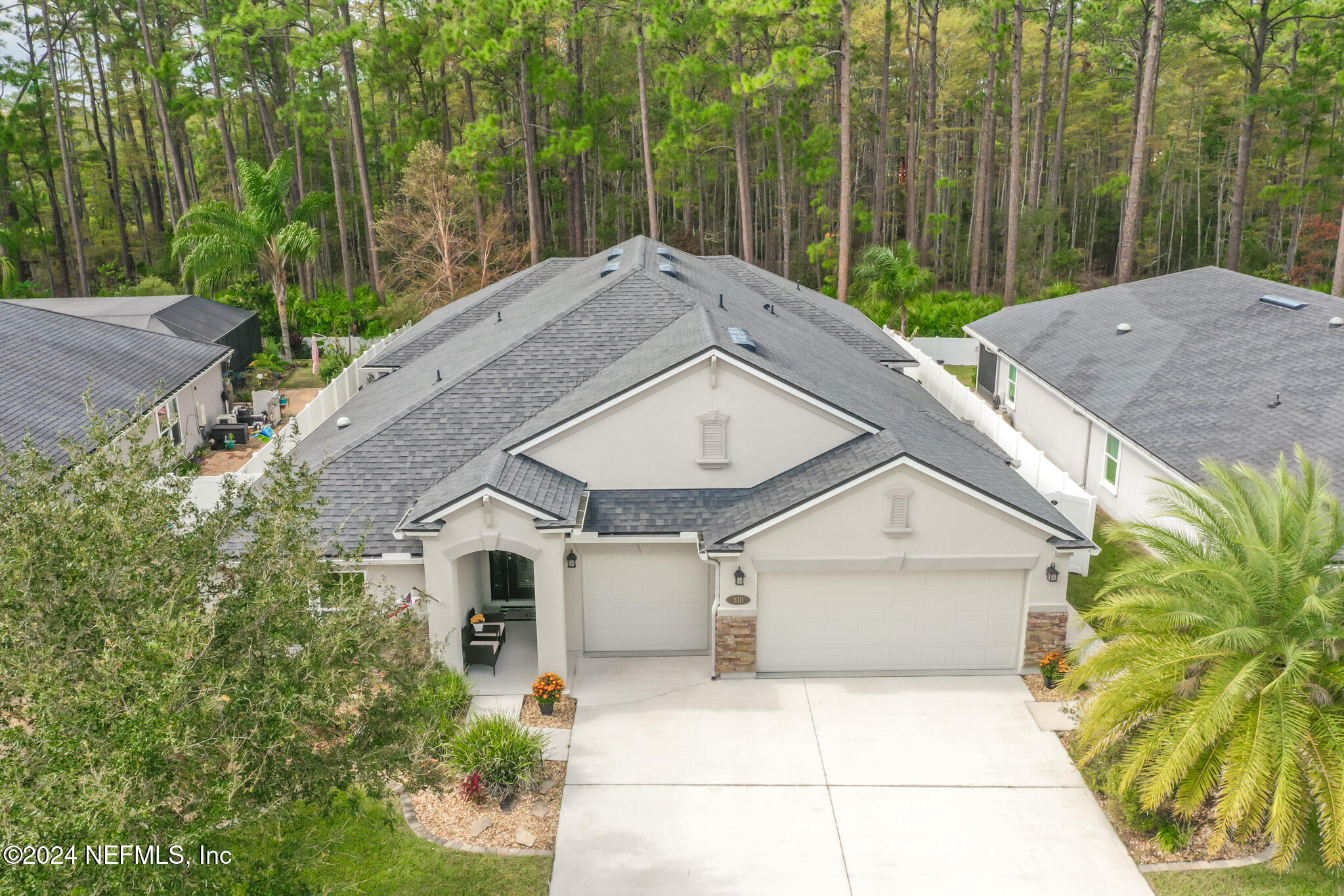 310 PULLMAN Circle