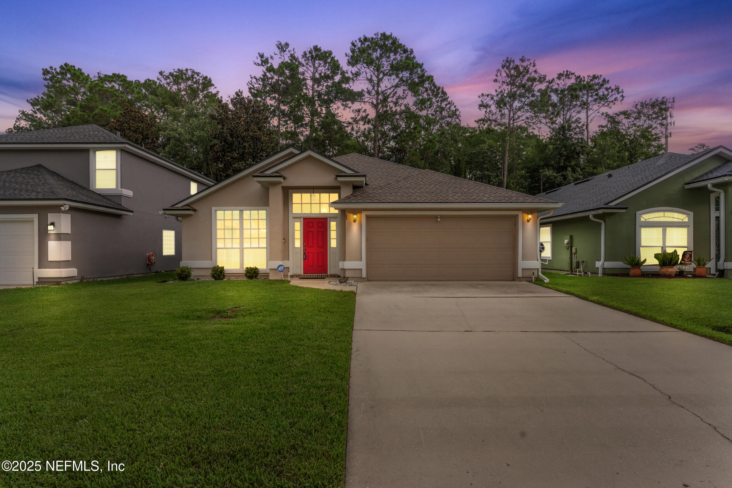 648 E TROPICAL TRACE