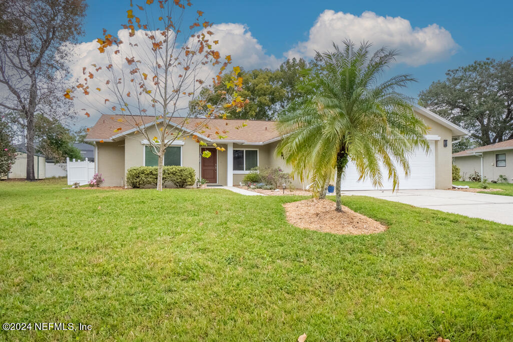 Palm Coast, FL home for sale located at 31 Westmount Lane, Palm Coast, FL 32164