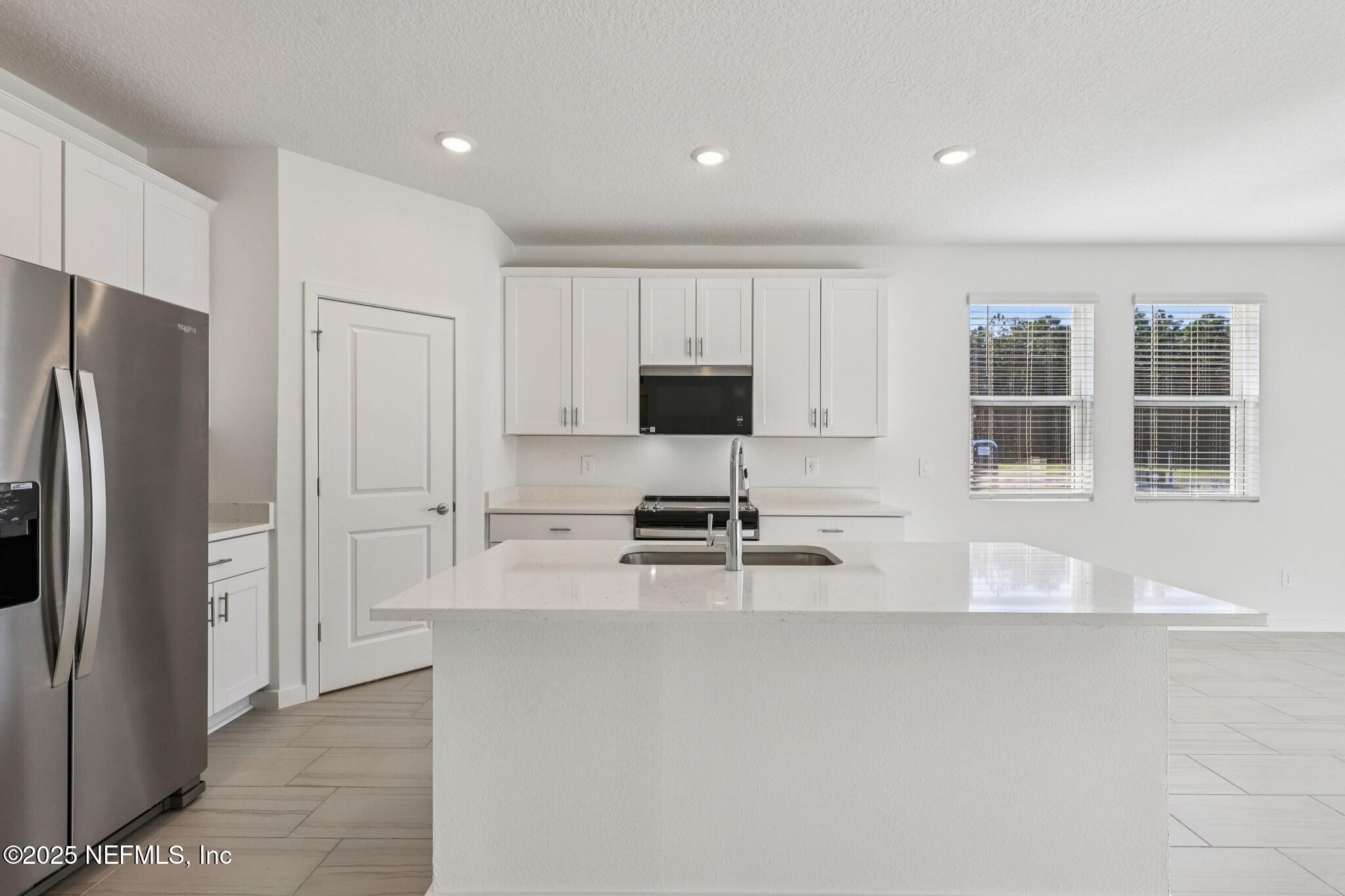 7378 CARSON VIEW Lane