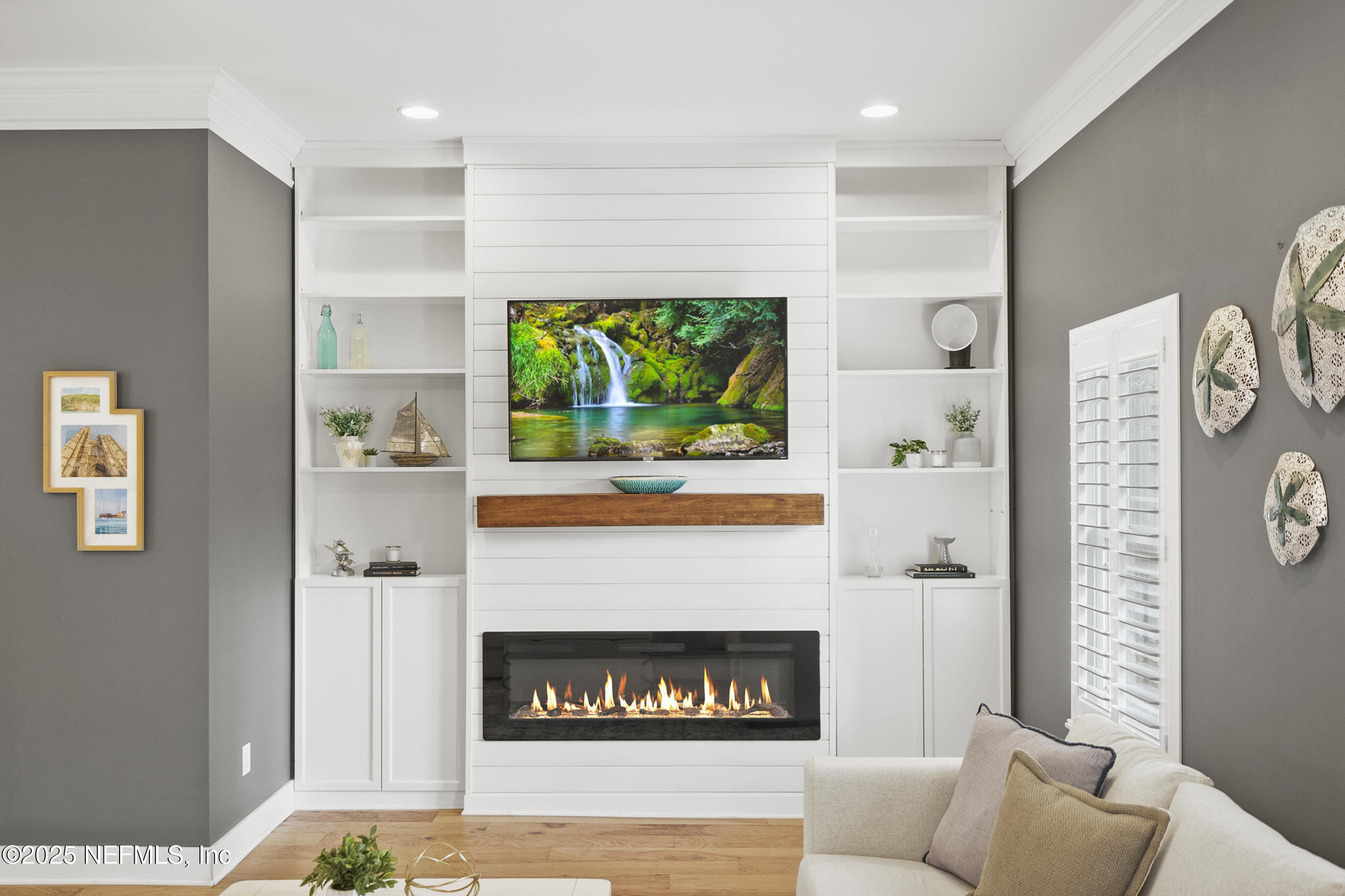38 E SAN CARLOS Avenue