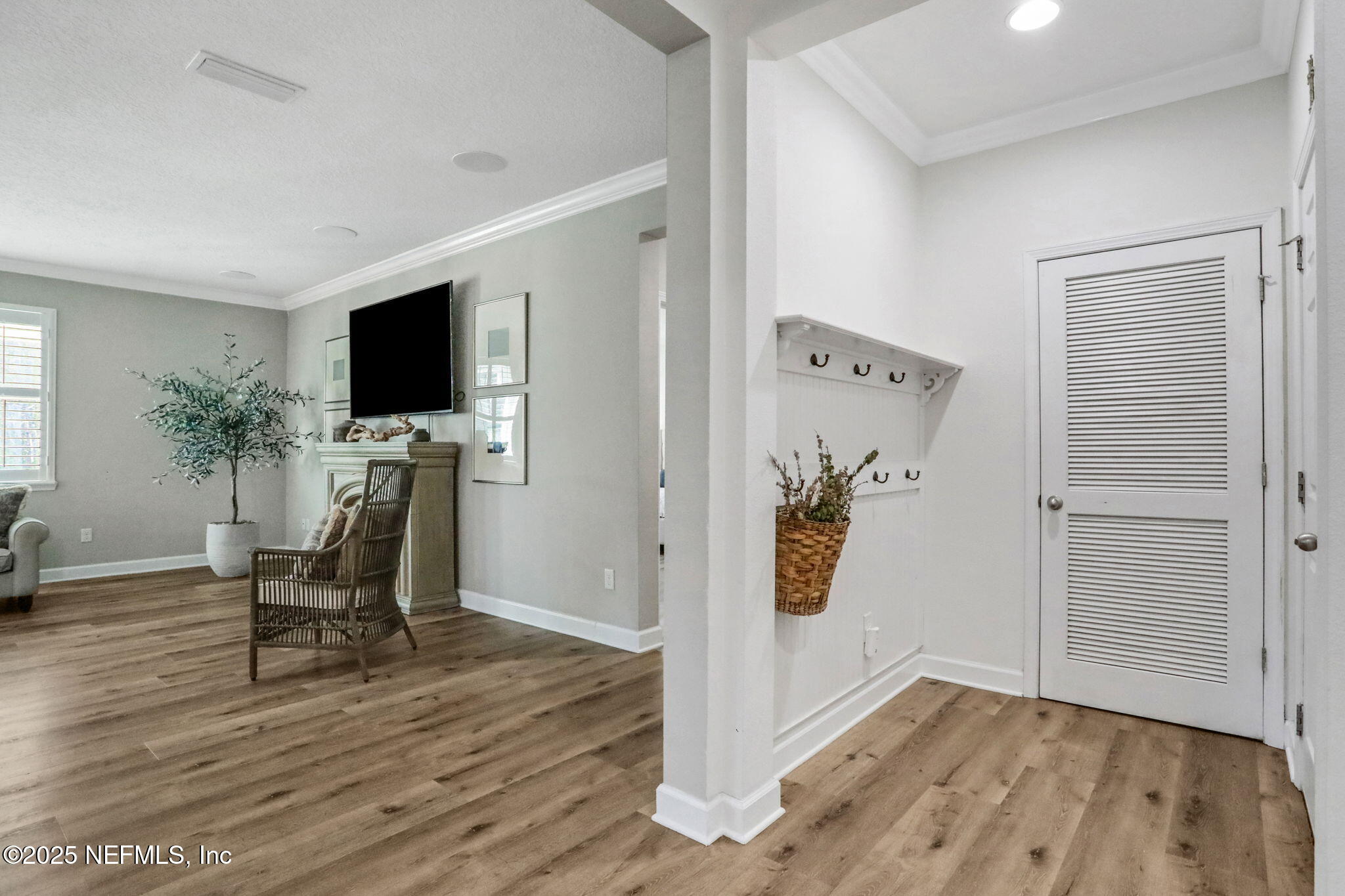119 DUCK POND Drive