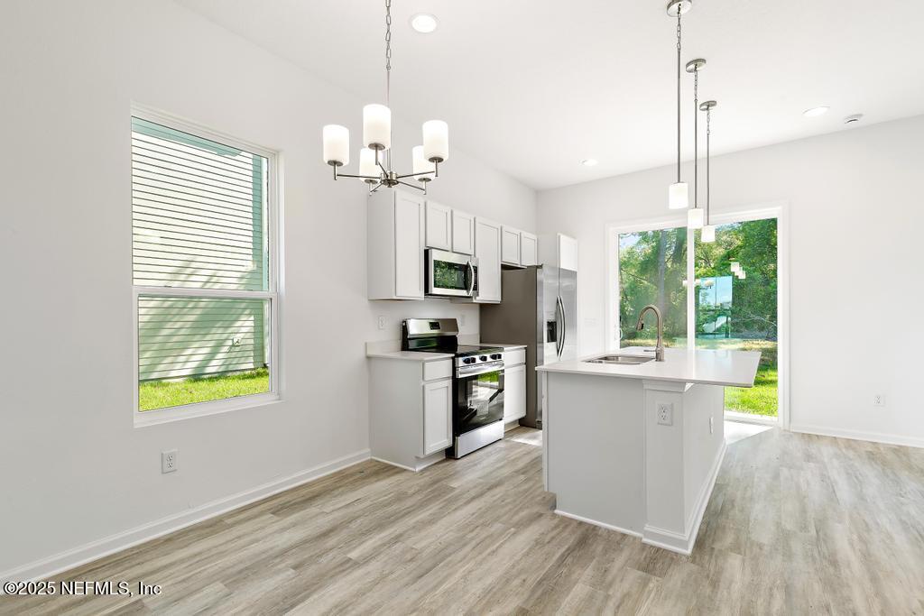 1097 COLLIER Boulevard