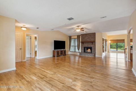 Single Family Residence in Orange Park FL 2287 YELLOW PINE Court 8.jpg