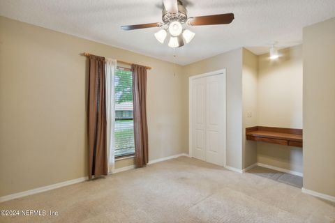 Single Family Residence in Orange Park FL 2287 YELLOW PINE Court 30.jpg