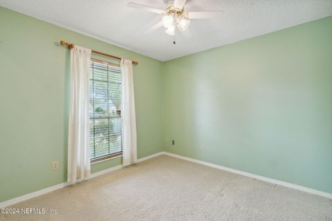 Single Family Residence in Orange Park FL 2287 YELLOW PINE Court 29.jpg