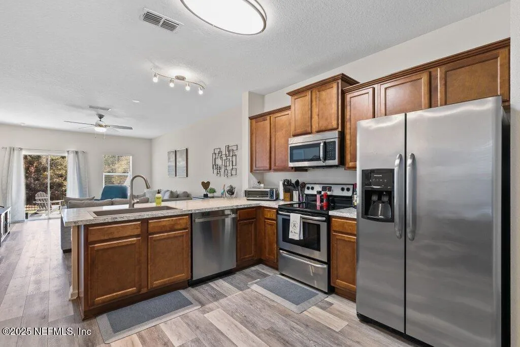 St Johns, Florida 32259, United States, 2 Bedrooms Bedrooms, ,3 BathroomsBathrooms,Residential,Pending,13891