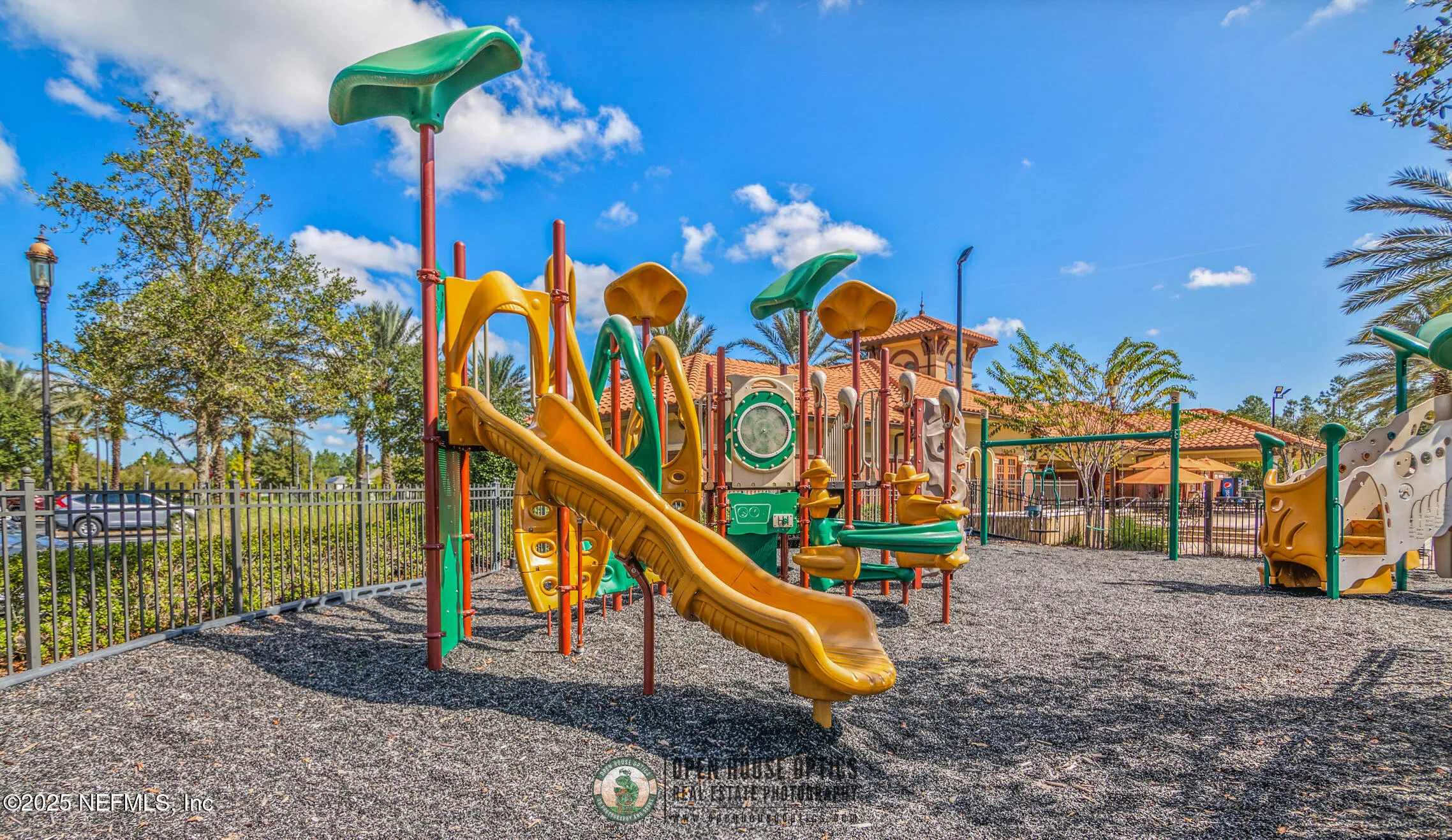 St Johns, Florida 32259, United States, 2 Bedrooms Bedrooms, ,3 BathroomsBathrooms,Residential,Pending,13891