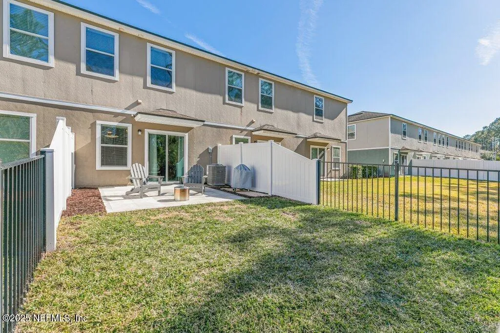 St Johns, Florida 32259, United States, 2 Bedrooms Bedrooms, ,3 BathroomsBathrooms,Residential,Pending,13891