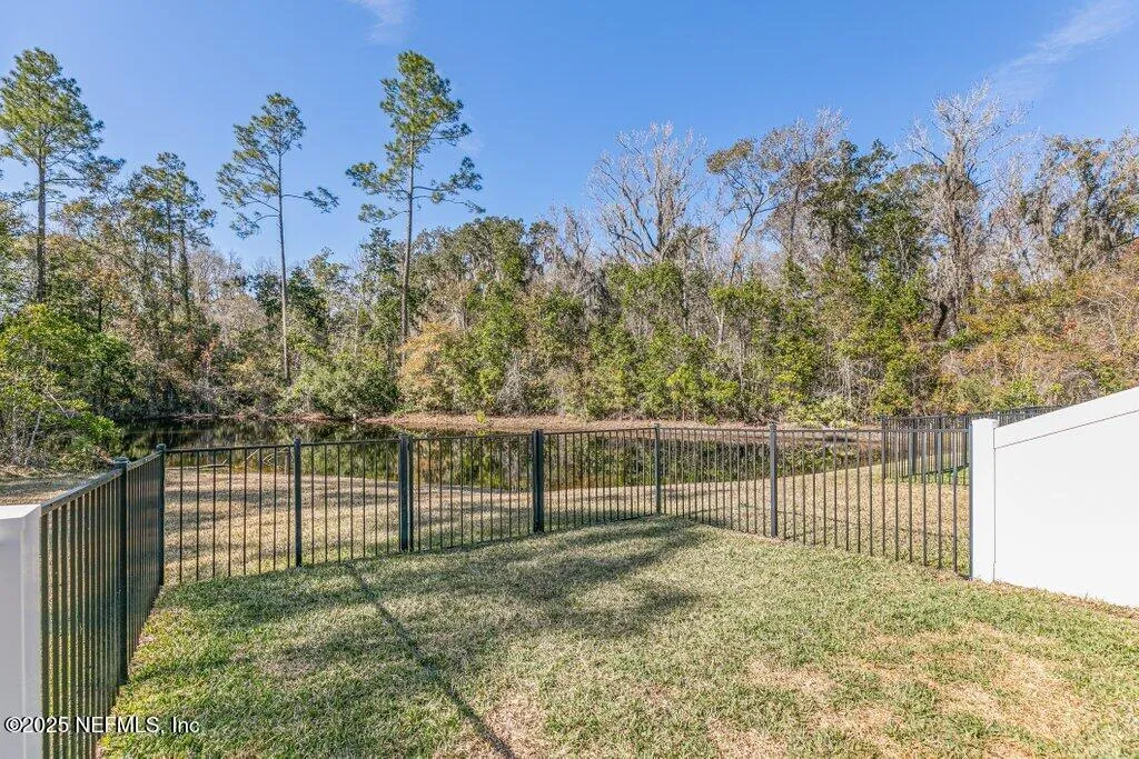 St Johns, Florida 32259, United States, 2 Bedrooms Bedrooms, ,3 BathroomsBathrooms,Residential,Pending,13891