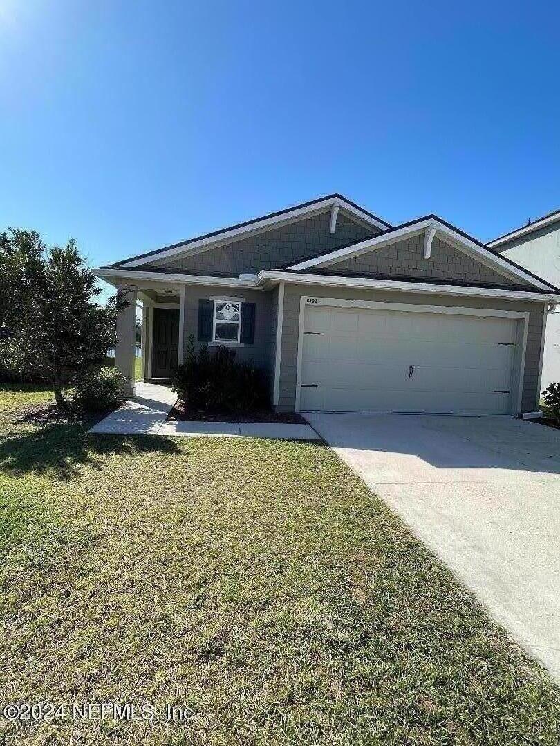 Jacksonville, FL home for sale located at 8202 Meadow Walk Ln Ln, Jacksonville, FL 32256