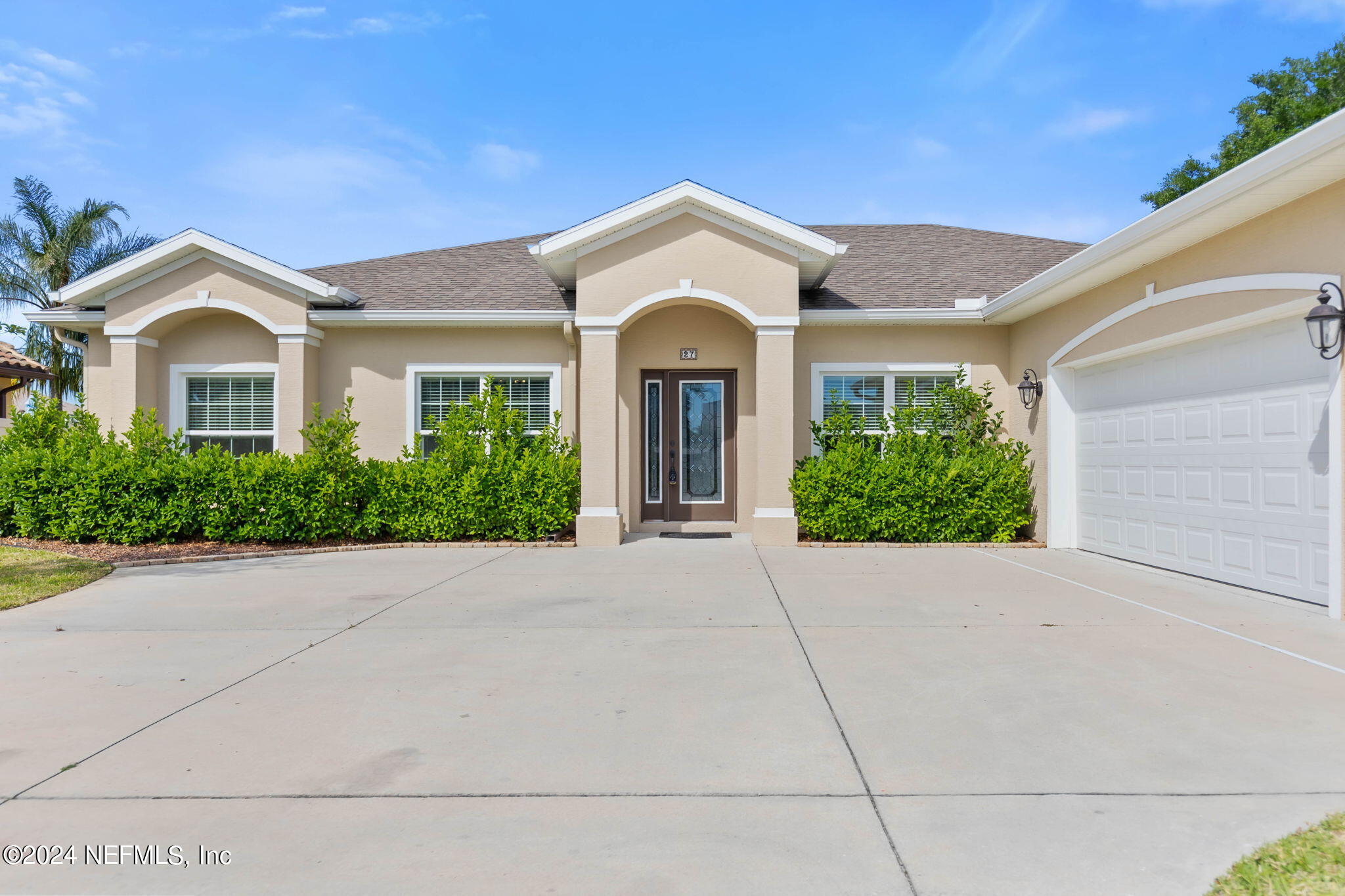 Palm Coast, FL home for sale located at 27 Collingdale Court, Palm Coast, FL 32137