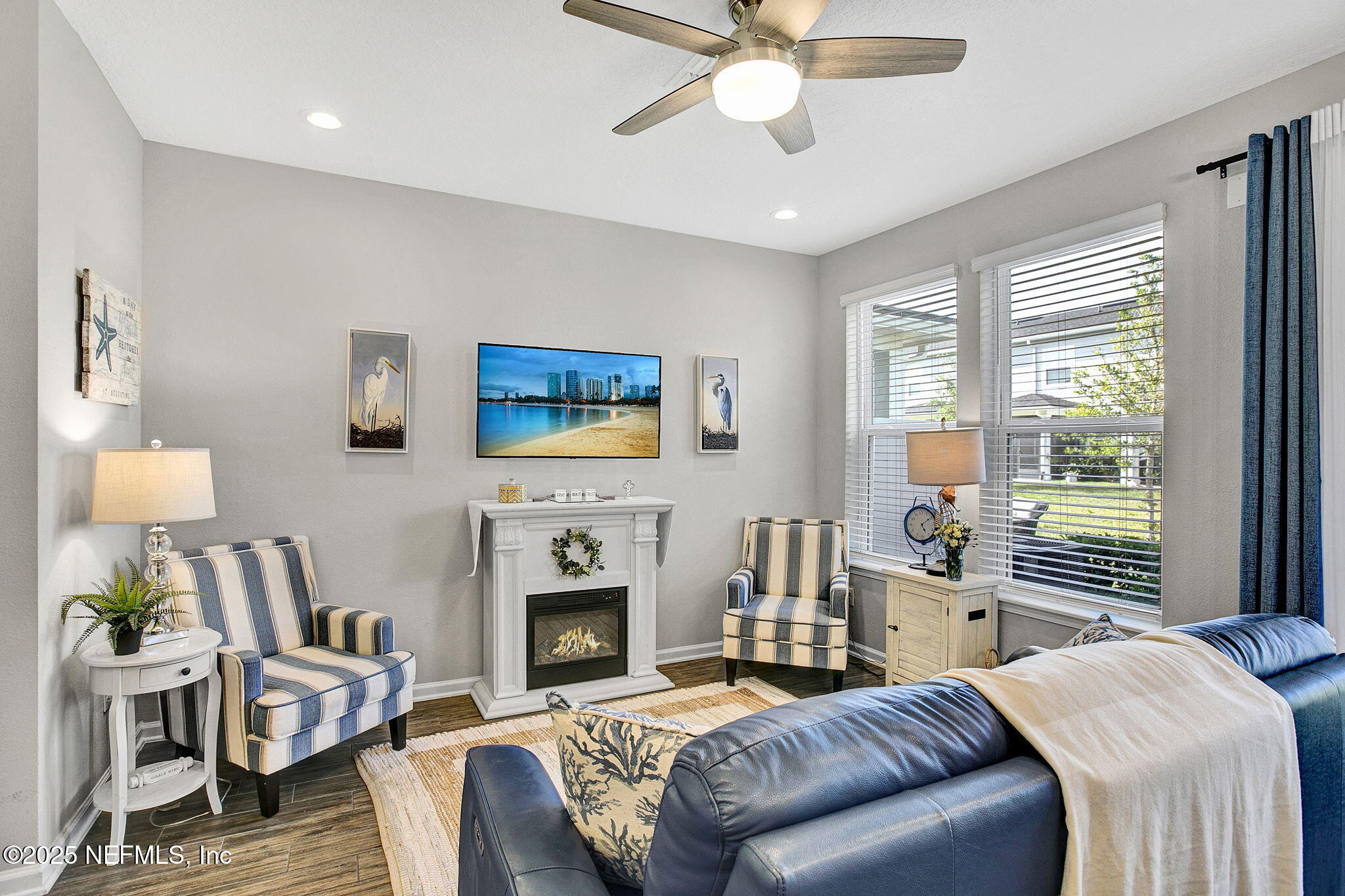 75 PINEBURY Lane