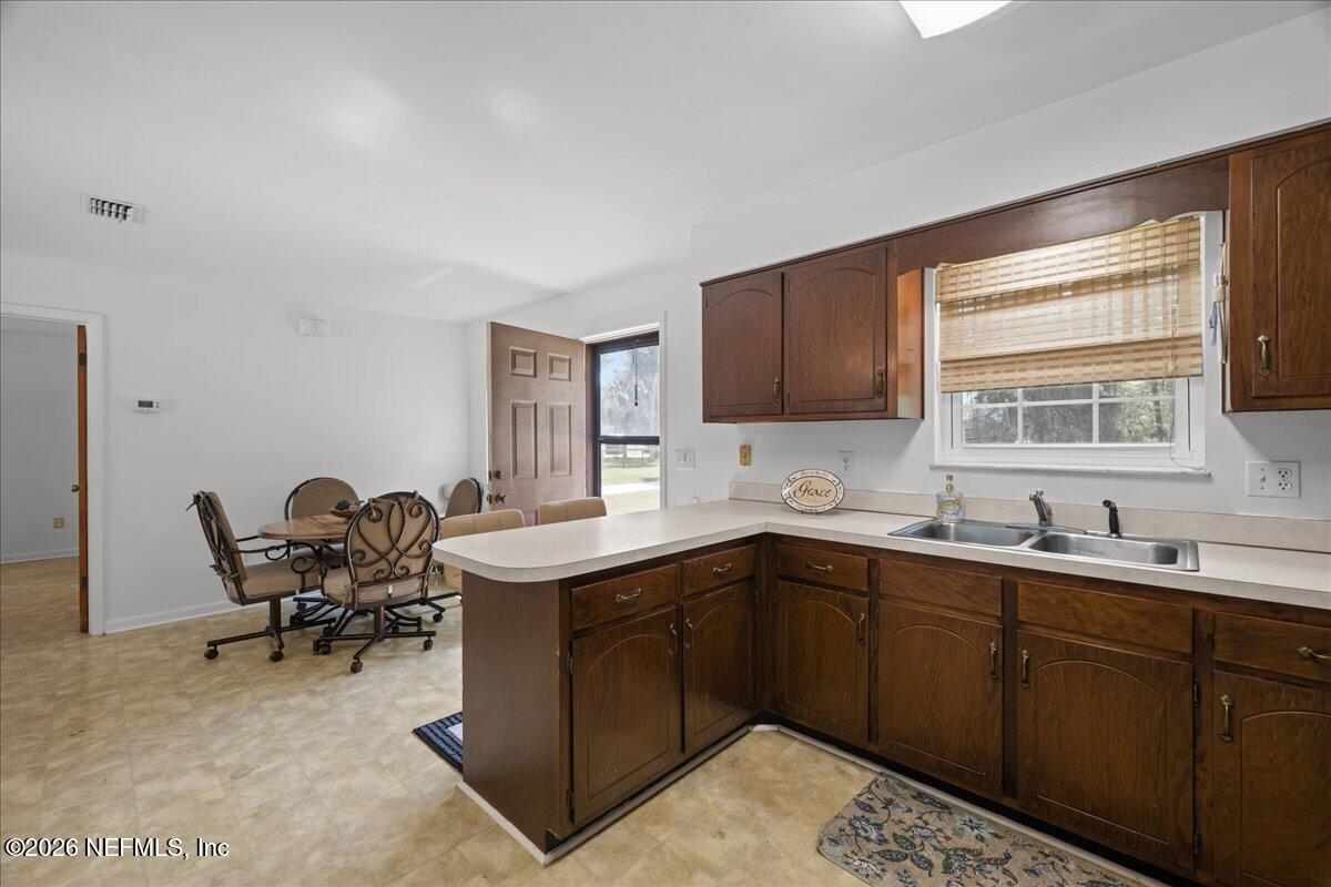 986 STATE ROAD 20
