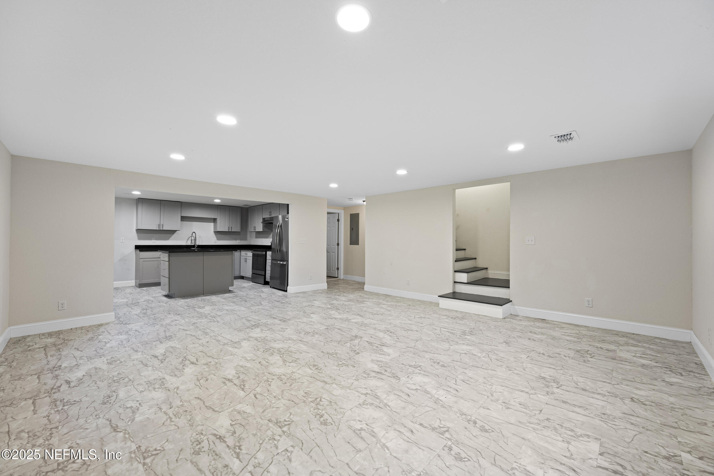 2435 S PINE ESTATES Road