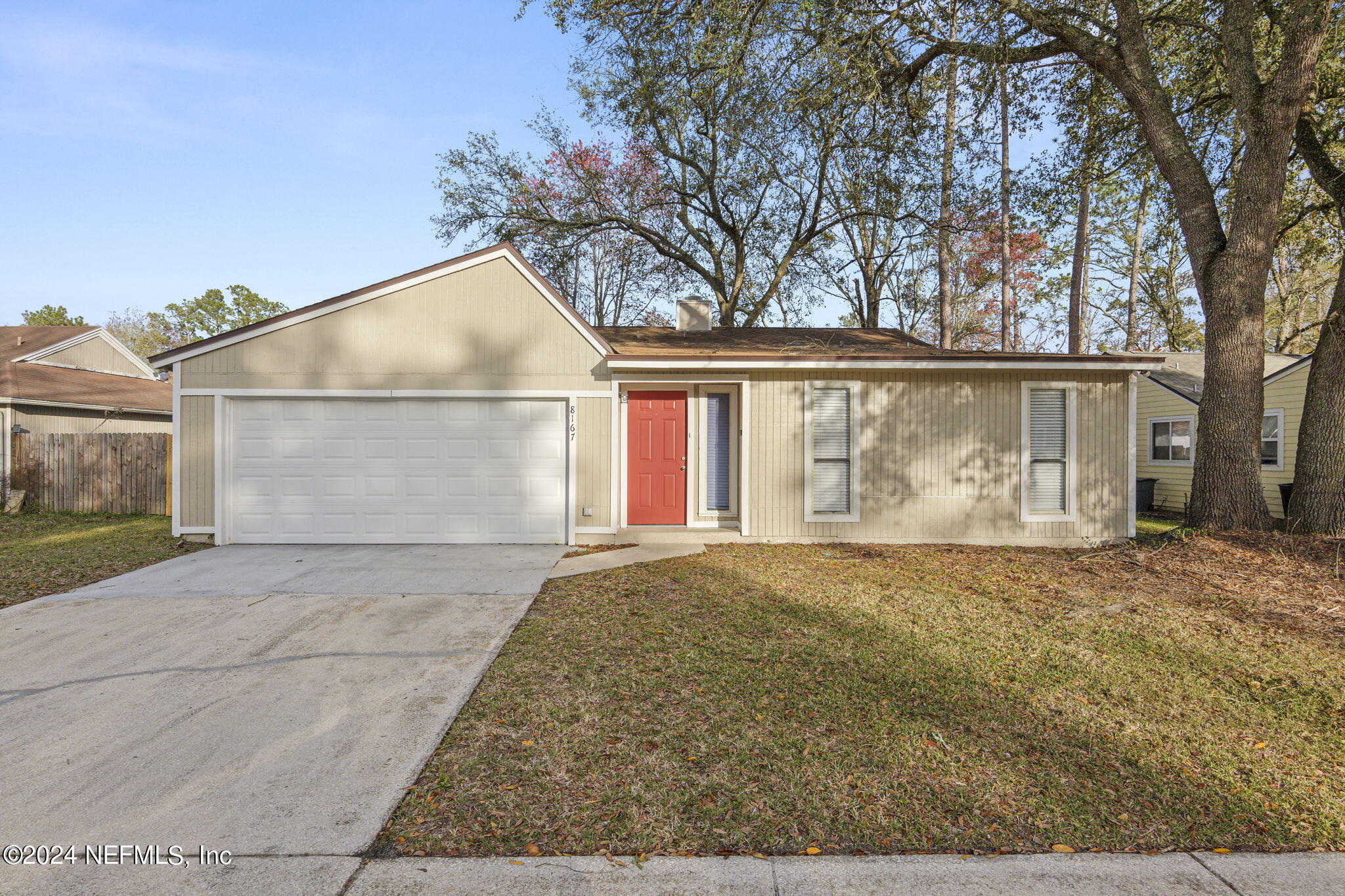 Jacksonville, FL home for sale located at 8167 Coralberry Lane W, Jacksonville, FL 32244
