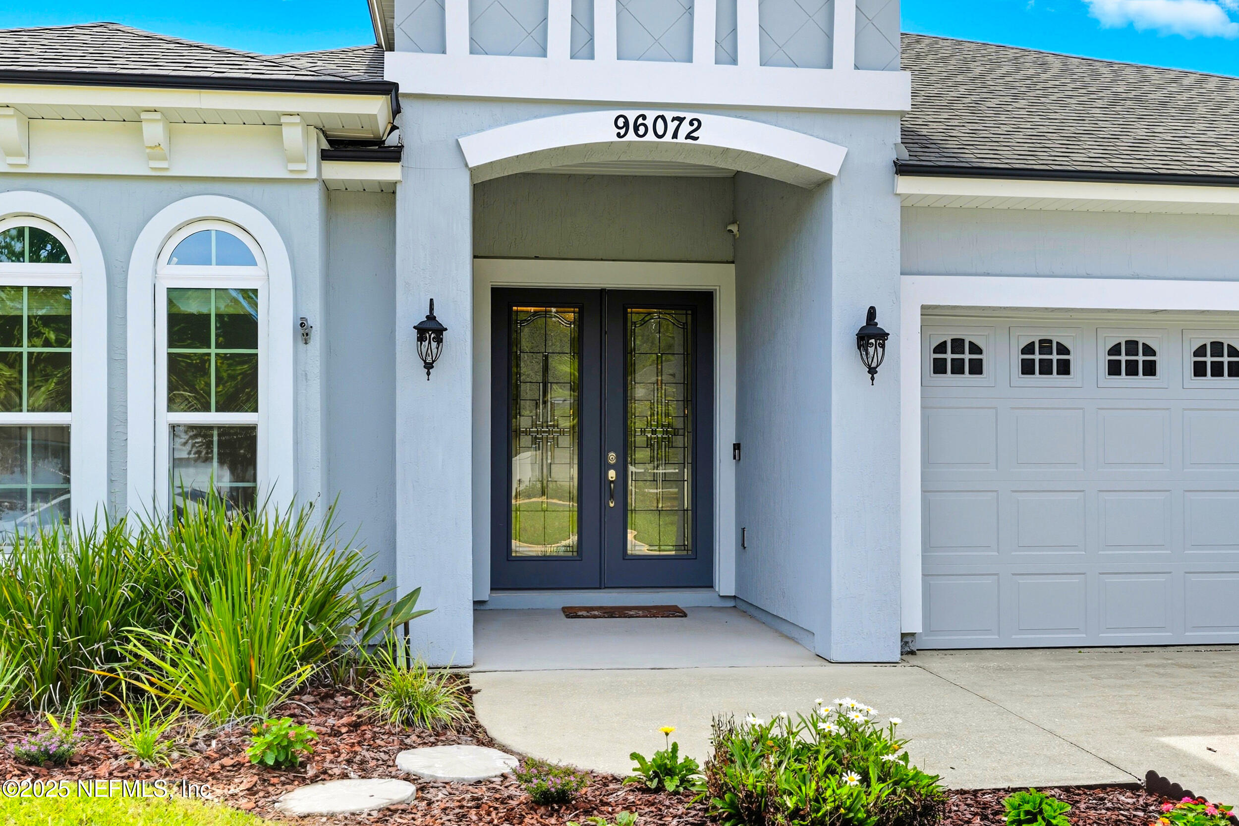 96072 BREEZEWAY Court