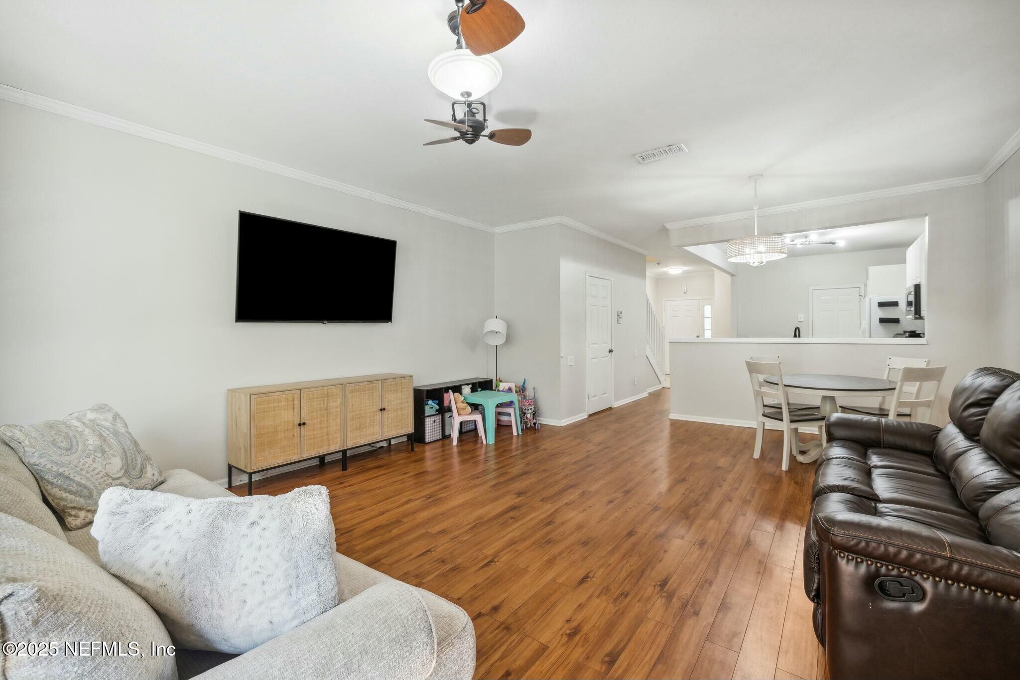 7990 BAYMEADOWS Road E 2202