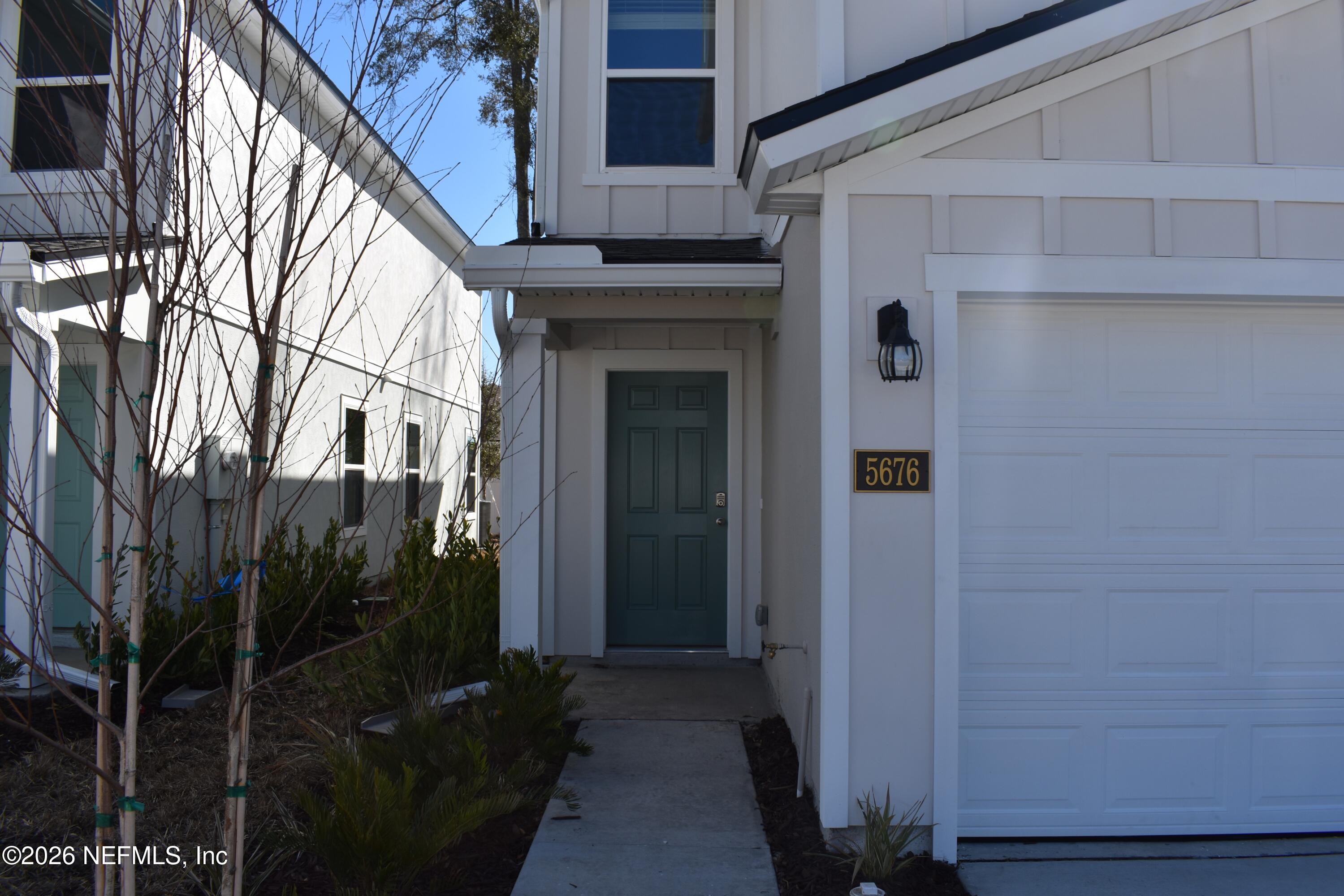 5676 COPPERS EDGE Lane