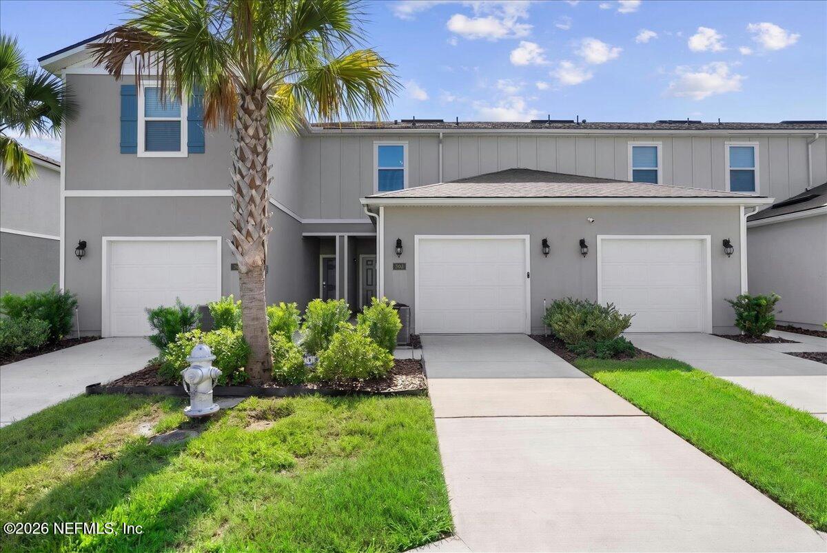 863 RIVERTREE Place