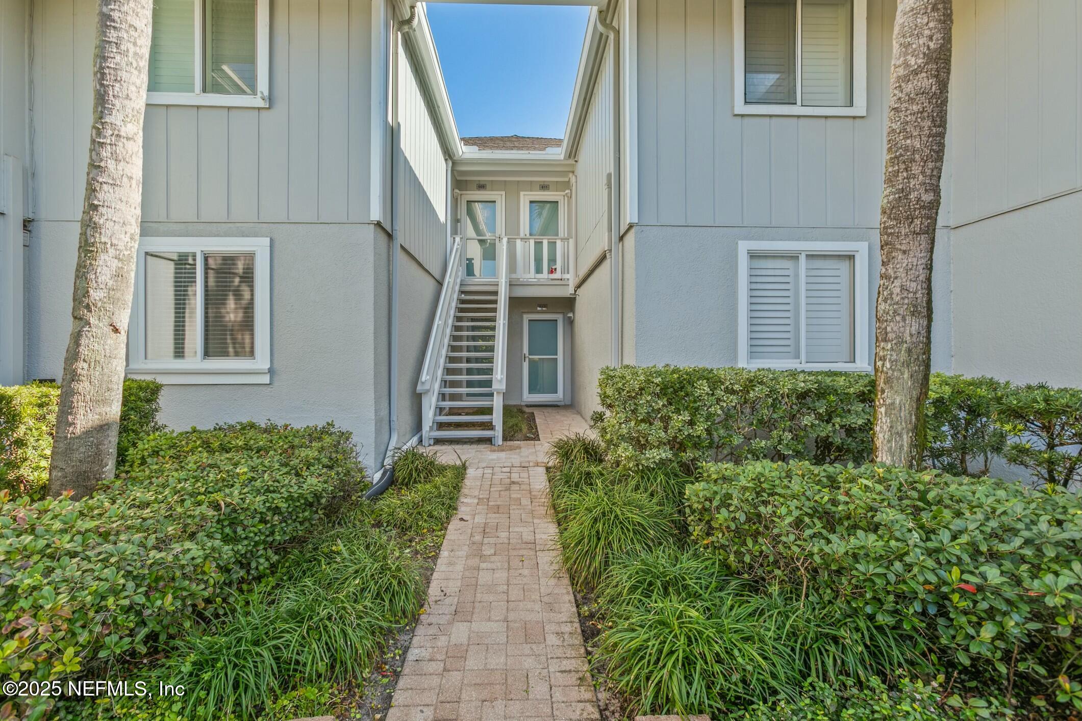 610 SUMMER PLACE