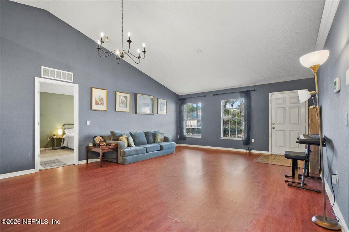 9366 THUNDERBOLT Drive