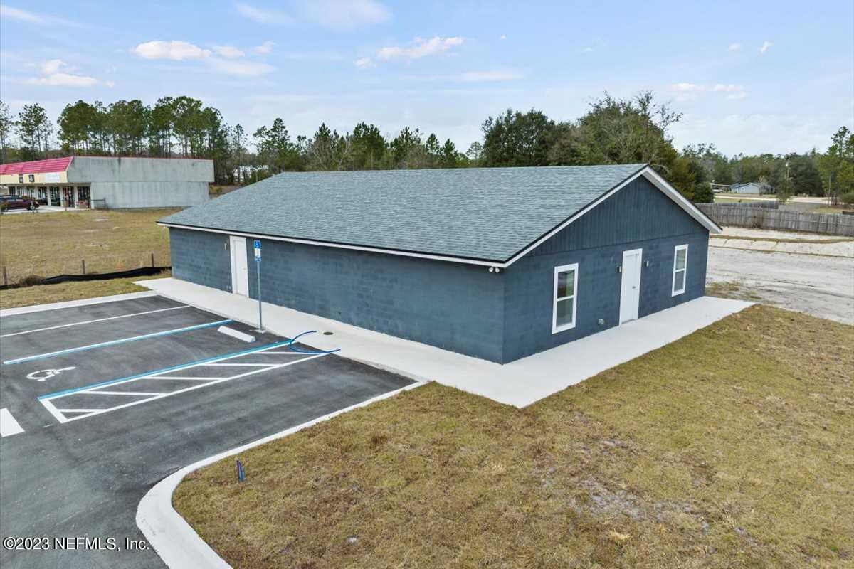 Middleburg, FL home for sale located at 4170 Co Rd 218, Middleburg, FL 32068