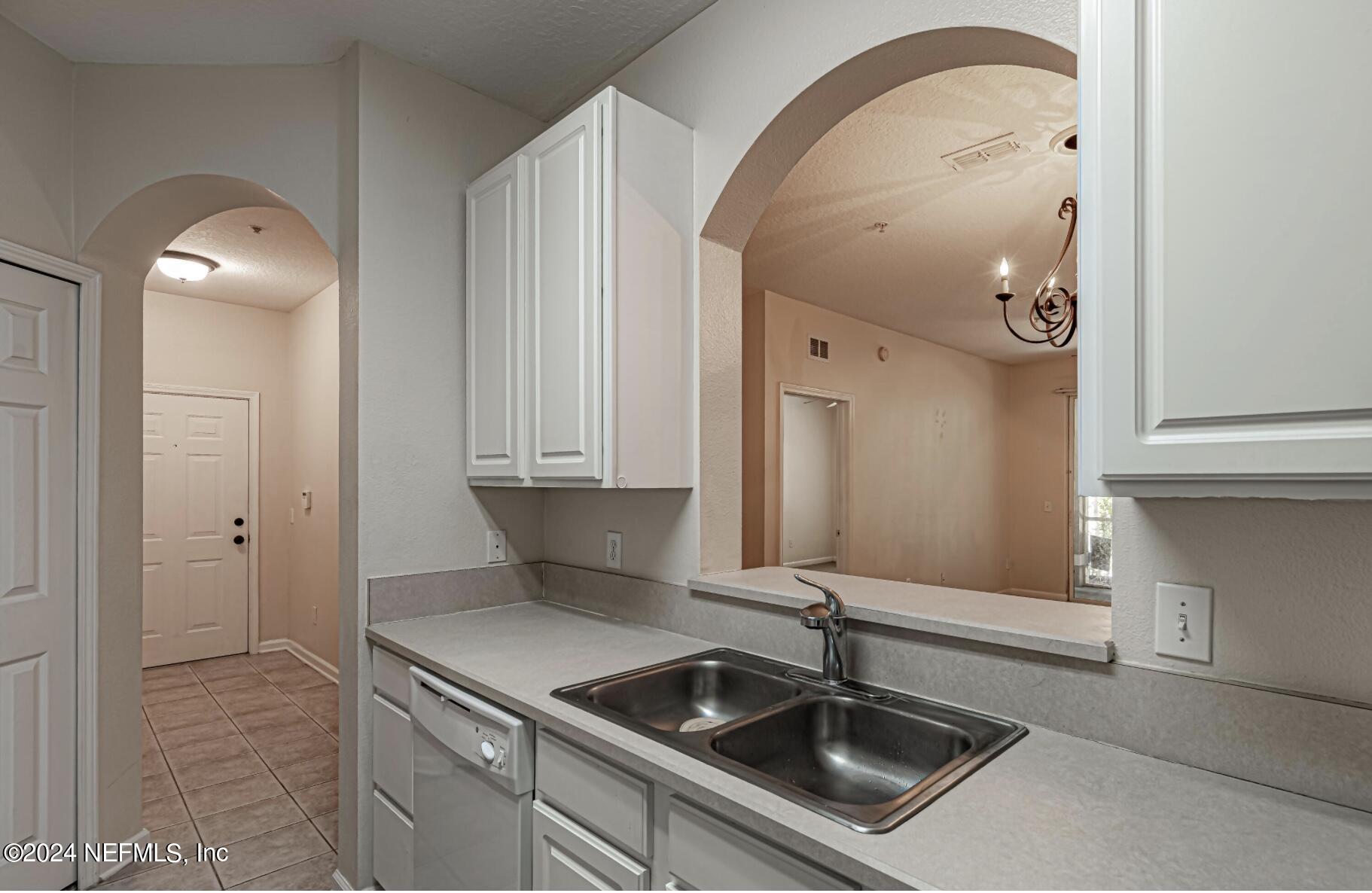 7801 POINT MEADOWS Drive 1108