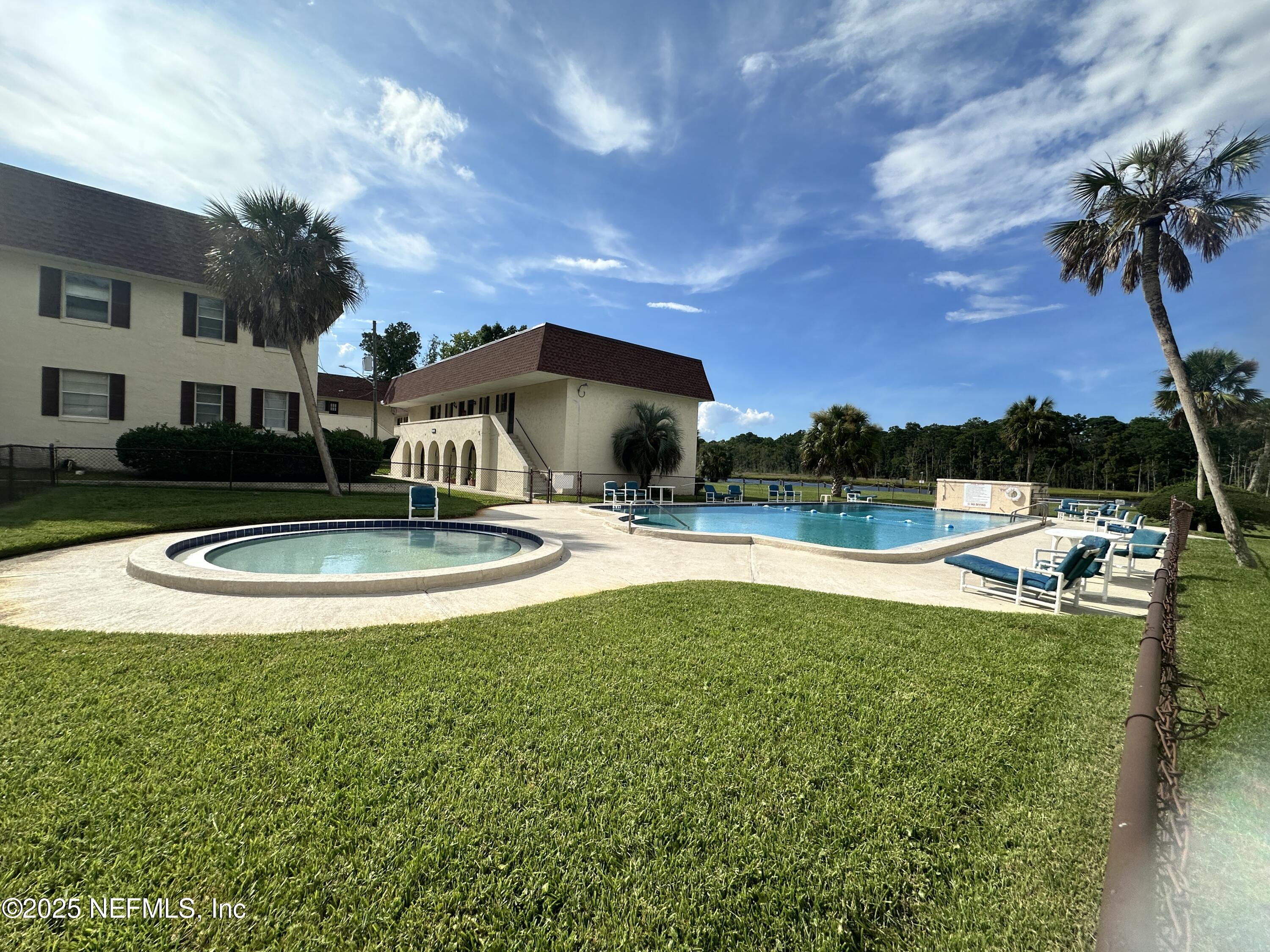 1644 EL CAMINO Road 5