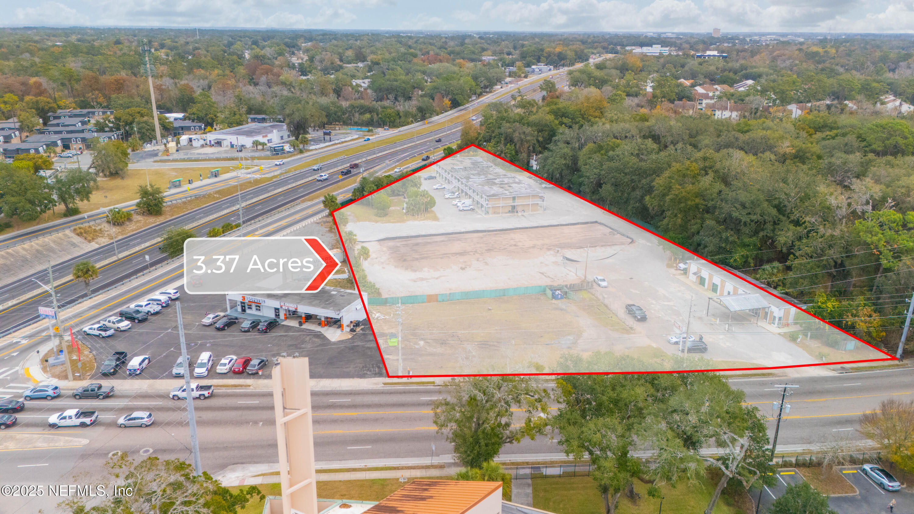 747 ARLINGTON Road N